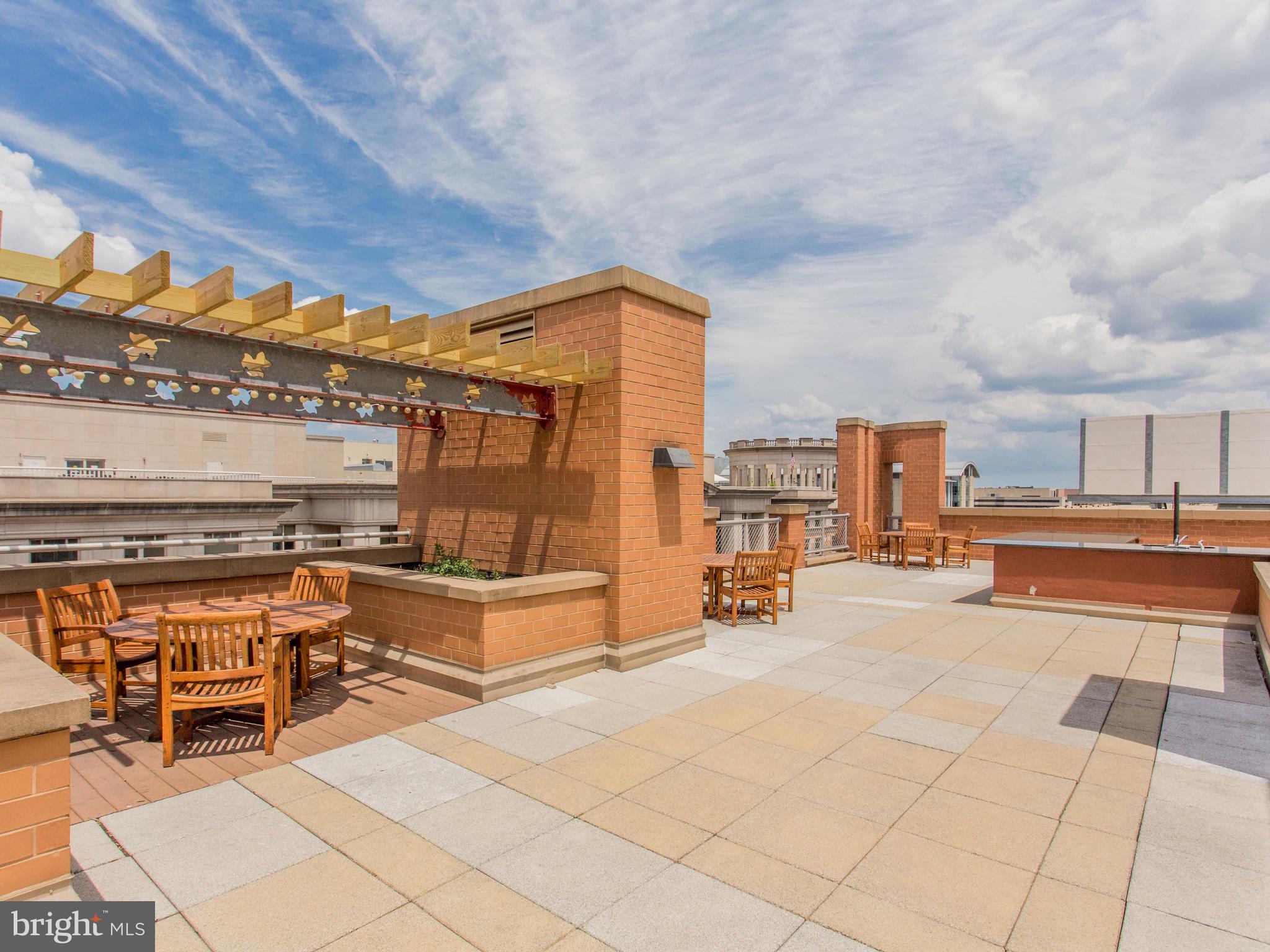 631 D STREET NW 836