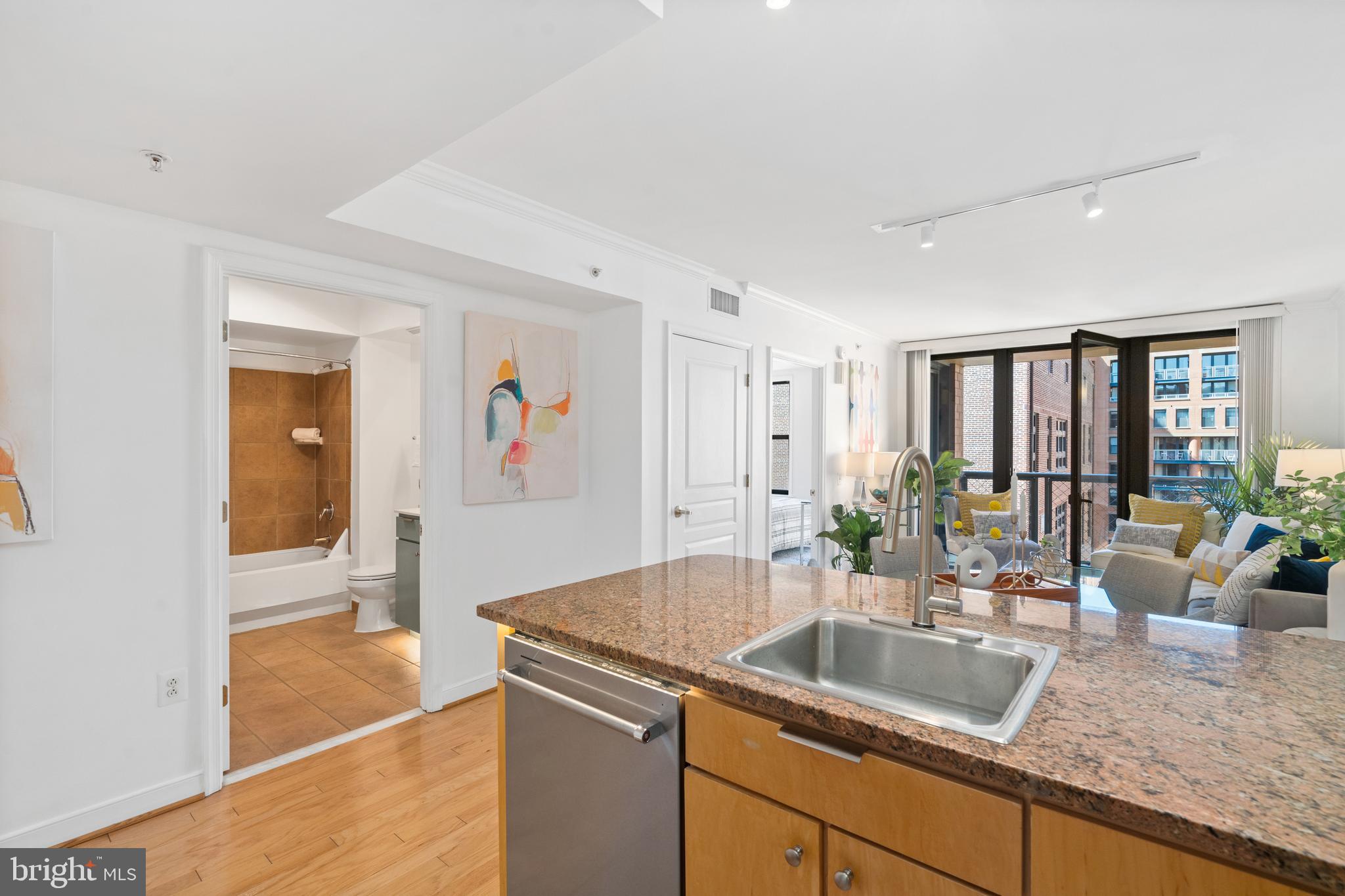 631 D STREET NW 836
