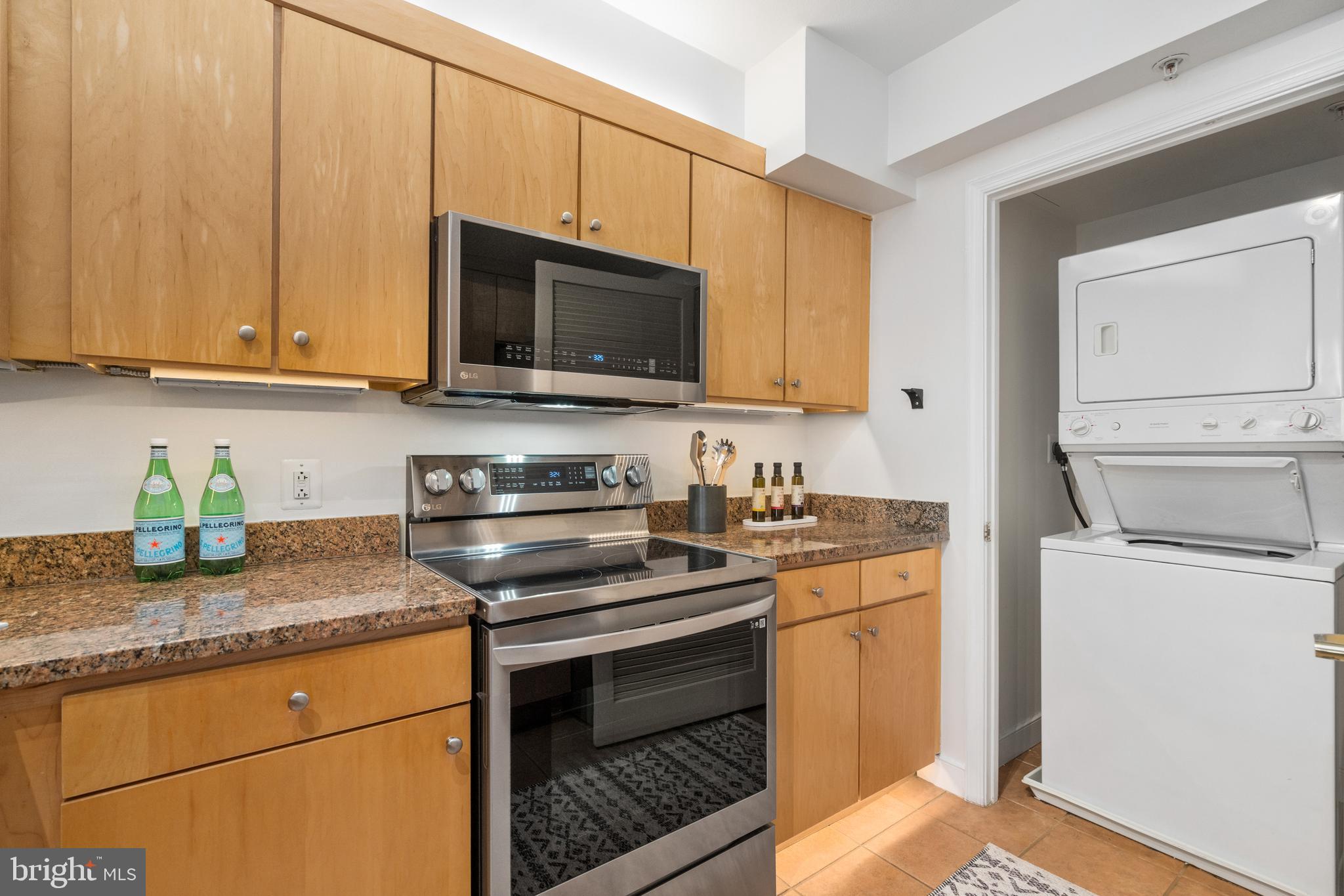 631 D STREET NW 836