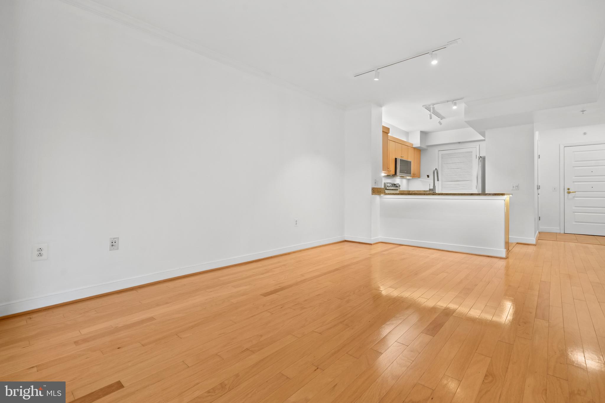 631 D STREET NW 836