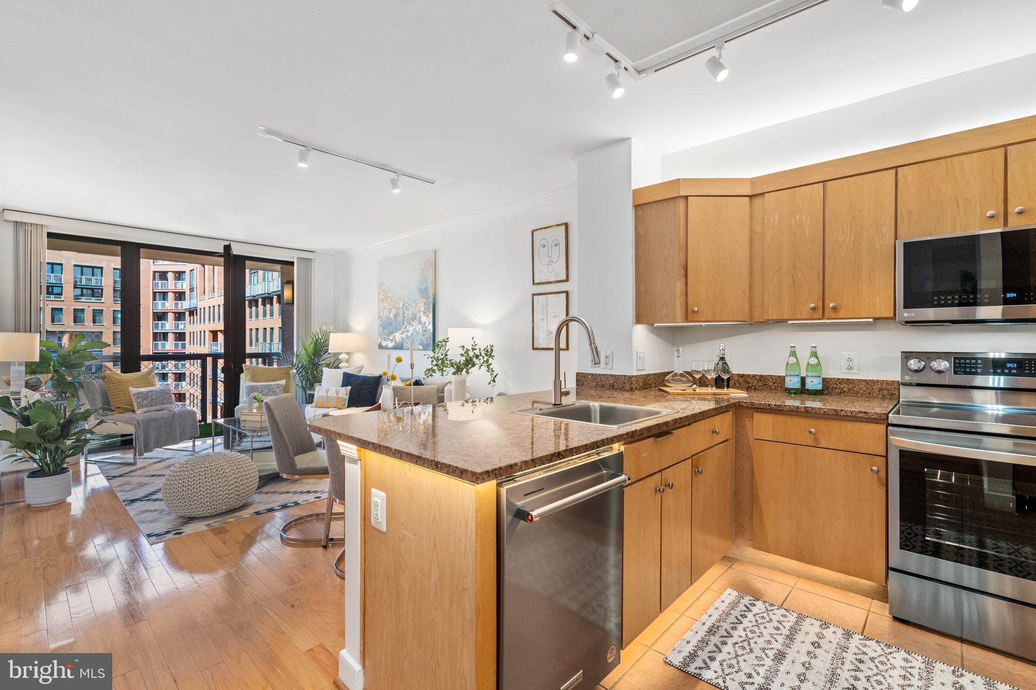 631 D STREET NW 836