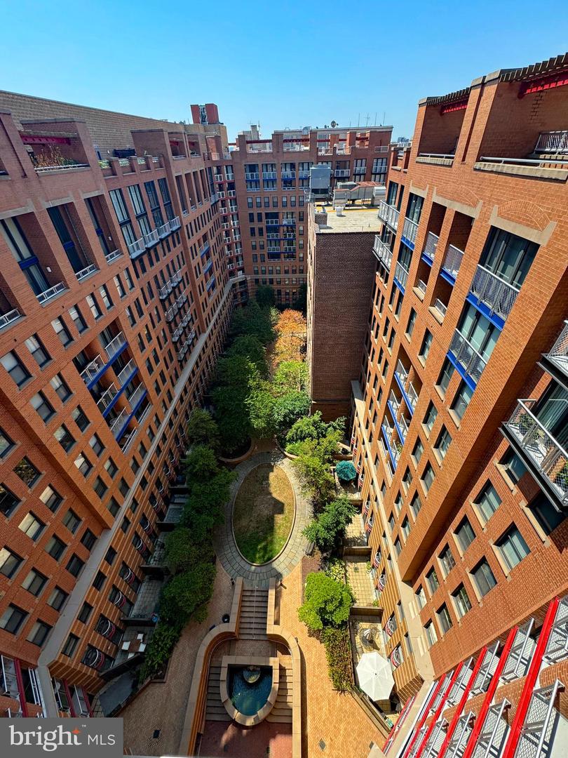 616 E ST NW #308