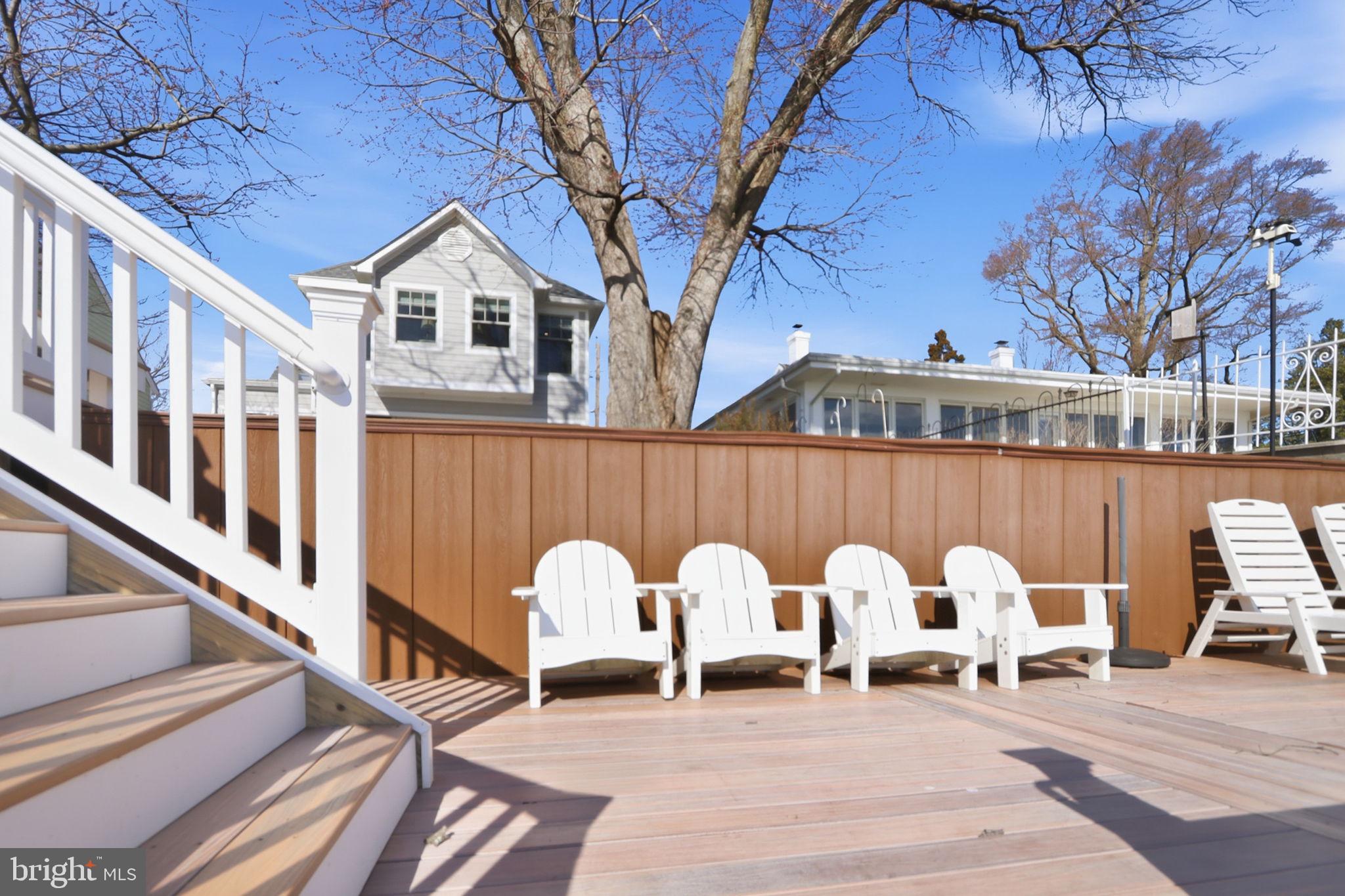 3963 BAYSIDE DRIVE