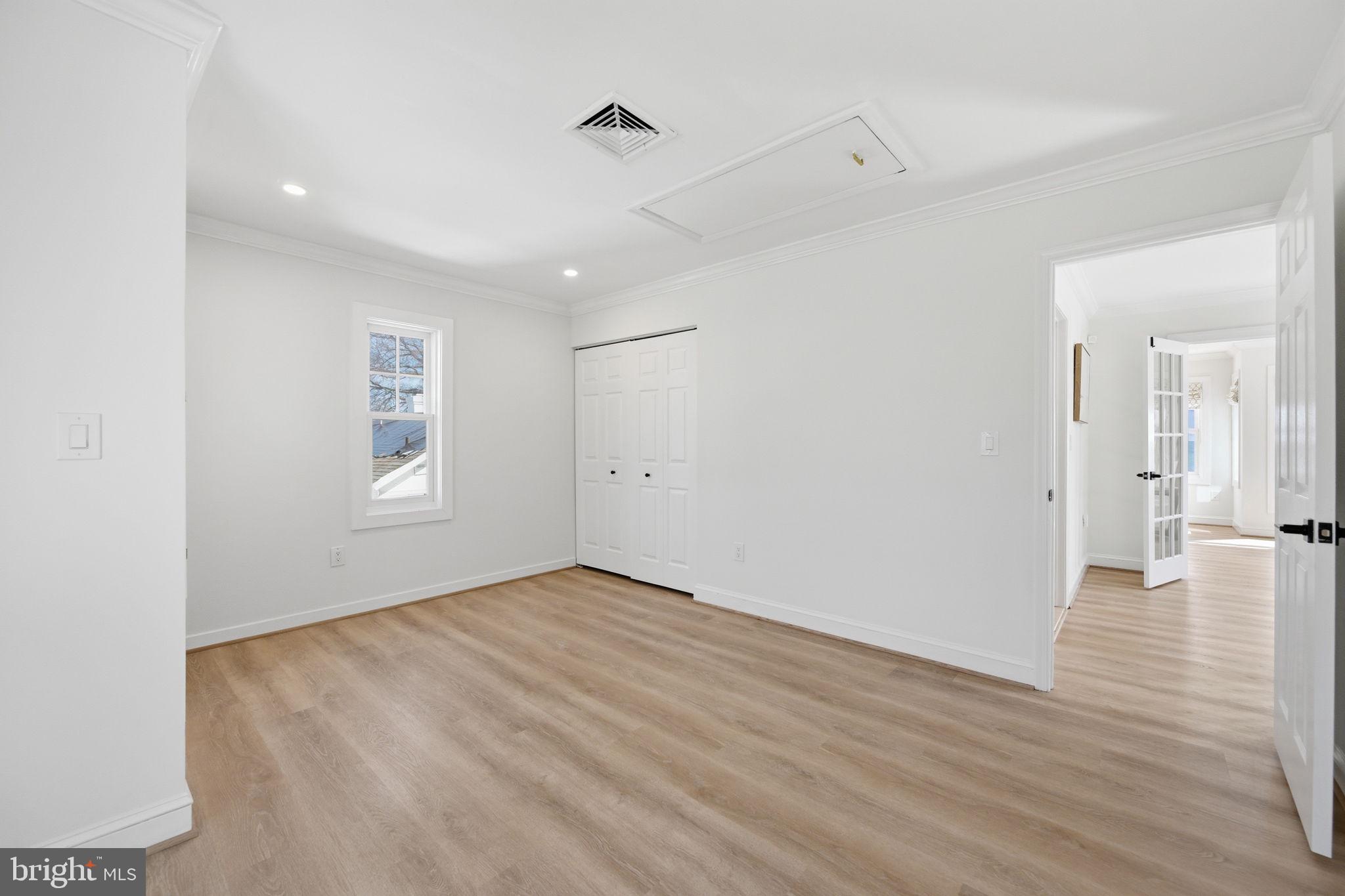 3963 BAYSIDE DRIVE