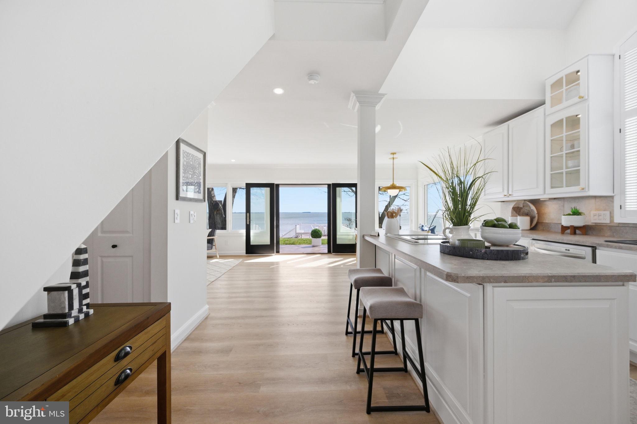 3963 BAYSIDE DRIVE