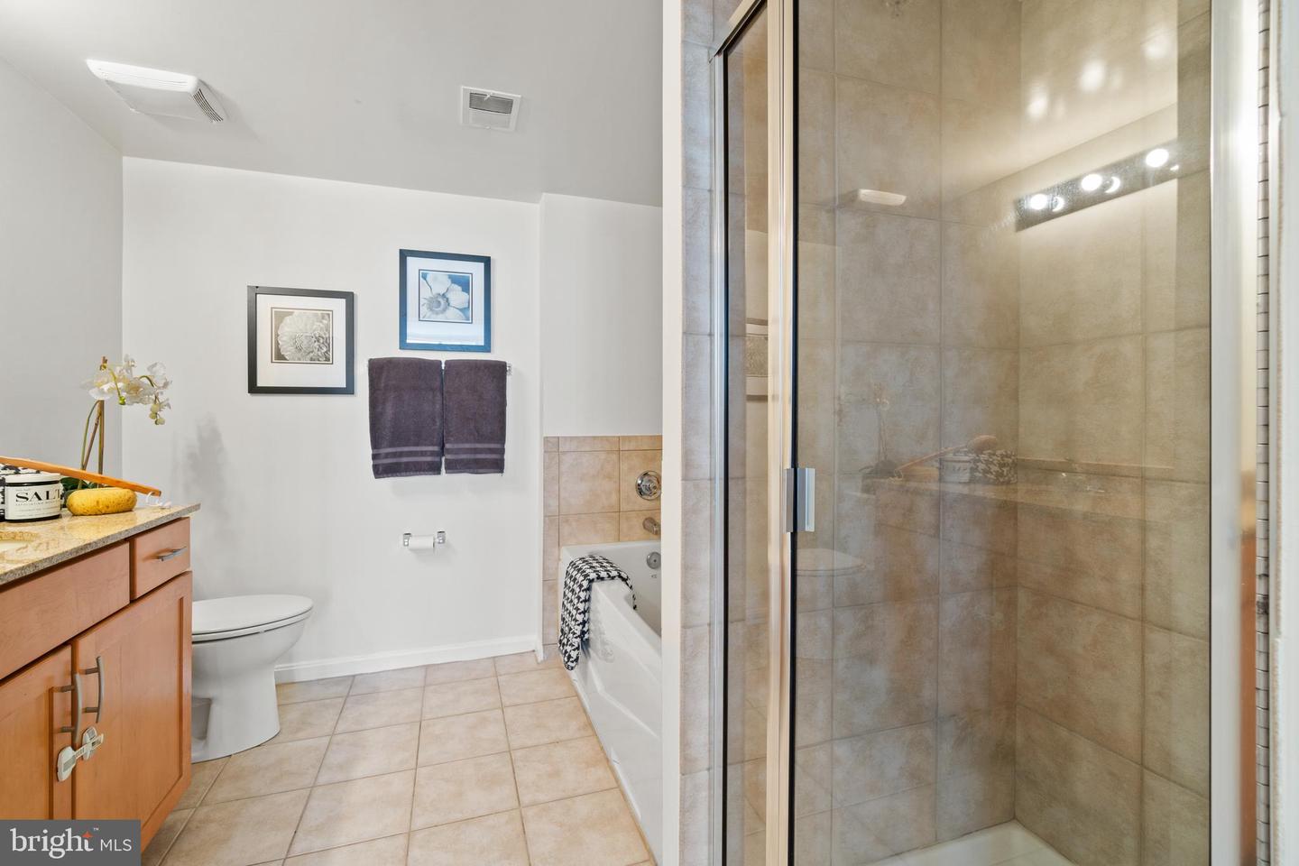 2220 Fairfax Dr #507