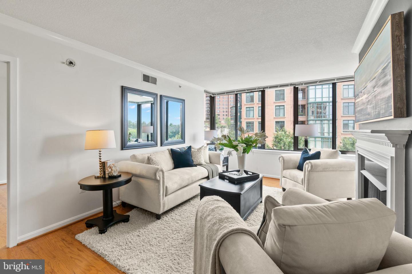 2220 Fairfax Dr #507