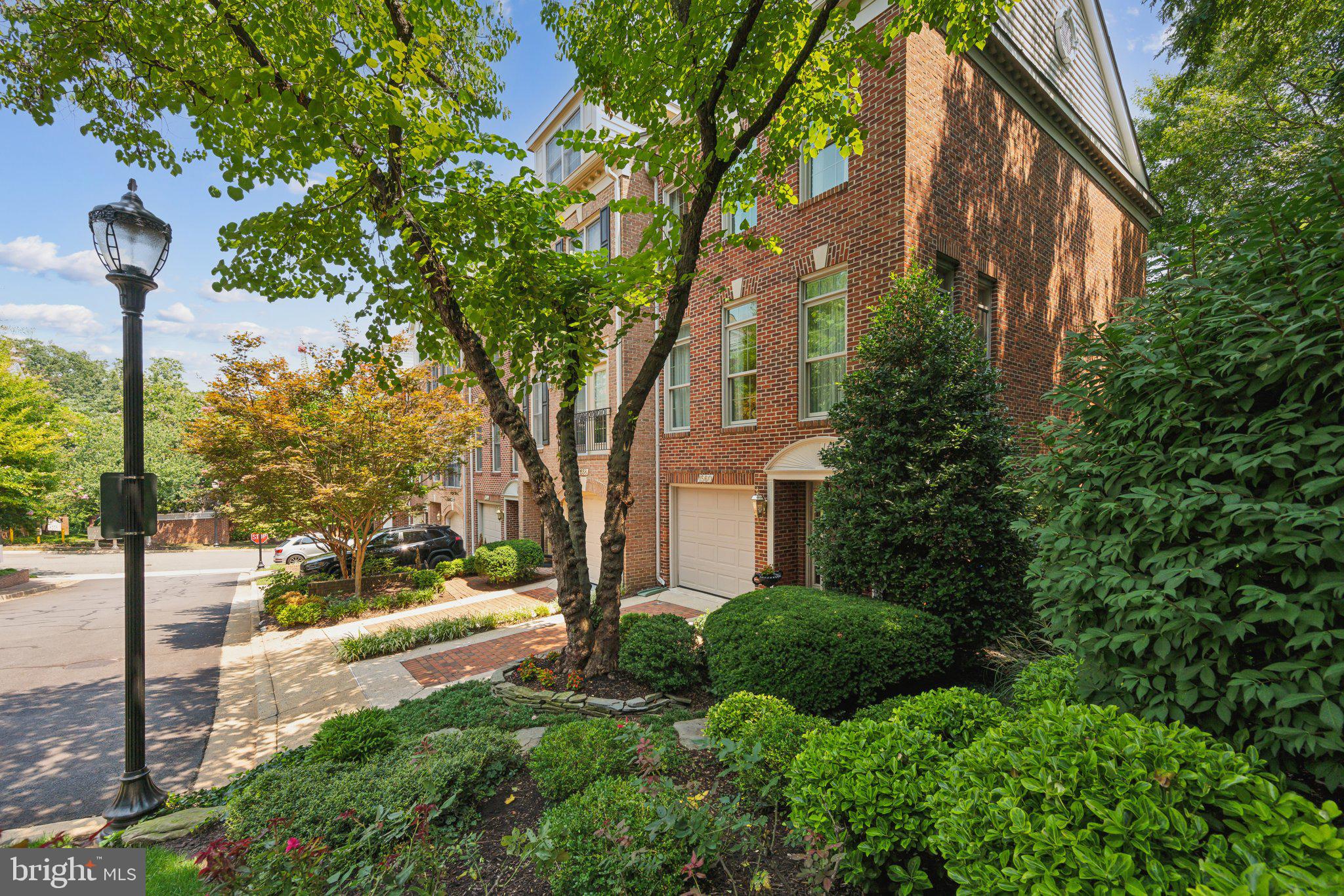 1560 21st Ct N
