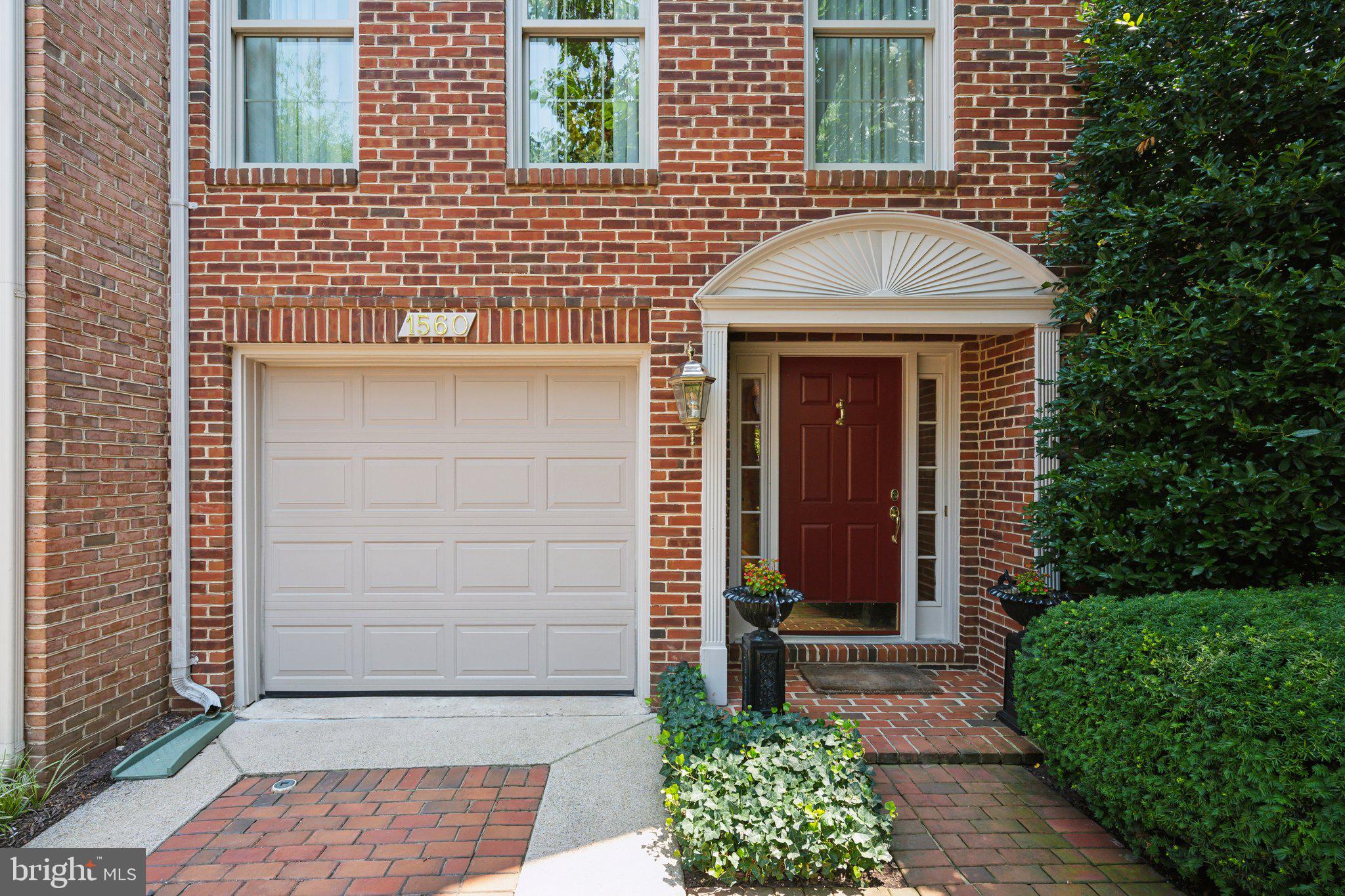 1560 21st Ct N