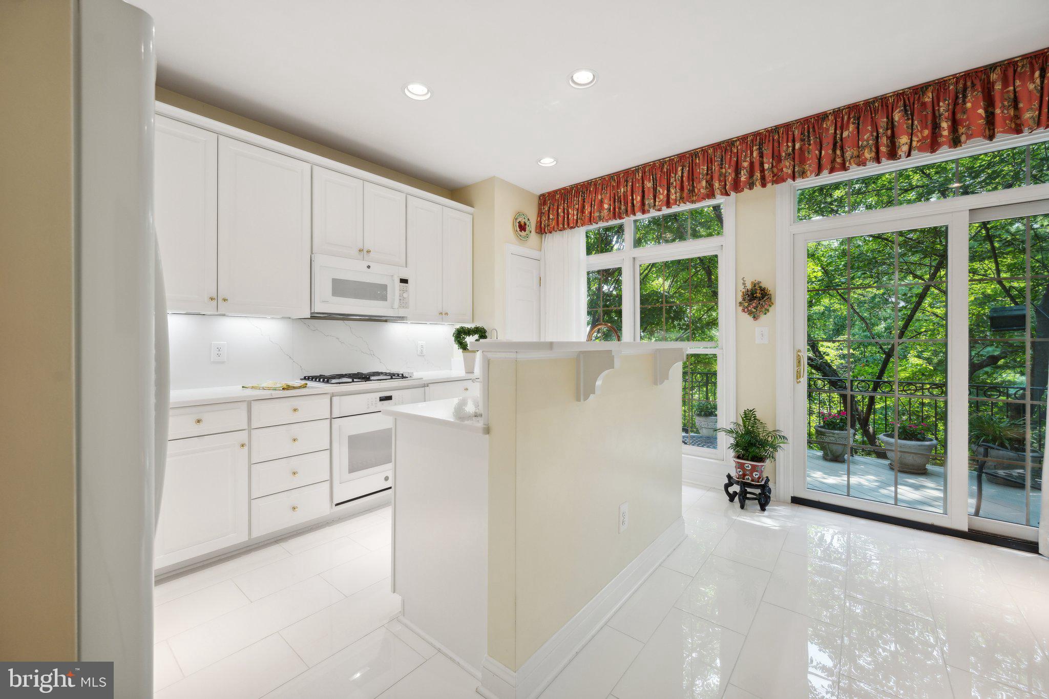 1560 21st Ct N