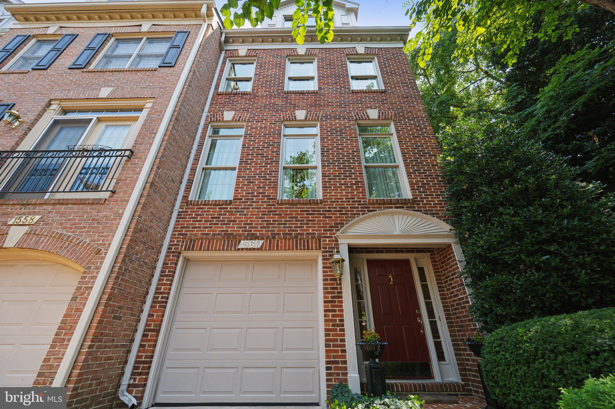 1560 21st Ct N