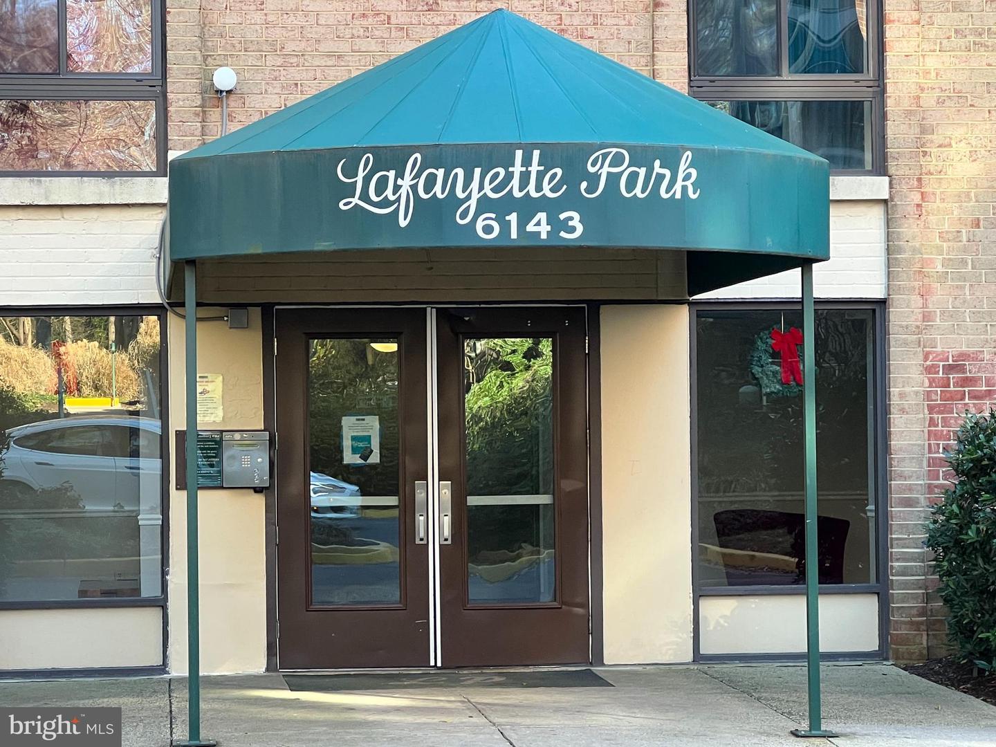 6143 Leesburg Pike #201