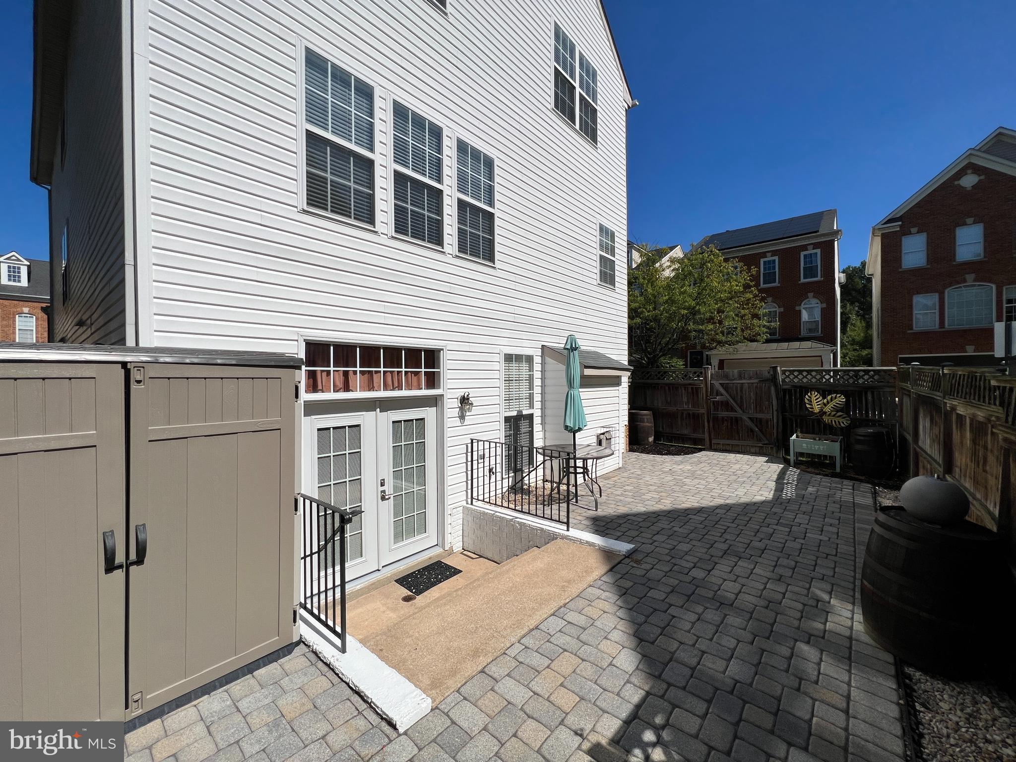 4240 Sonia Ct