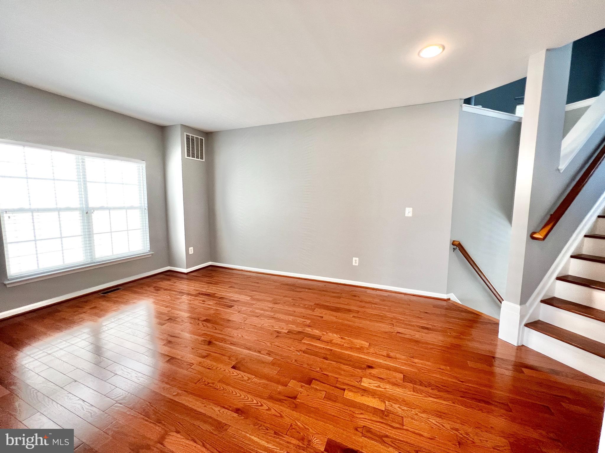 4240 Sonia Ct