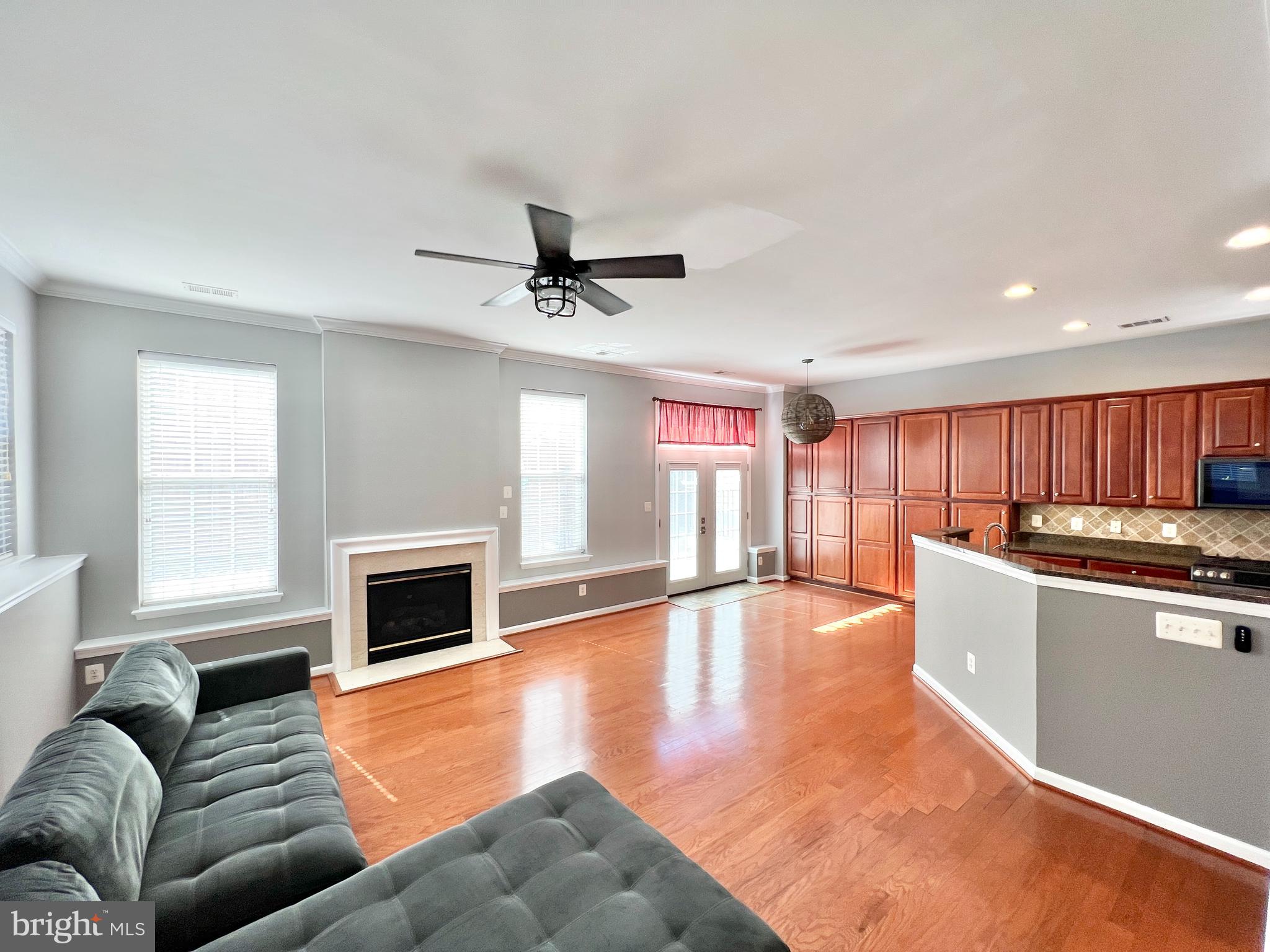 4240 Sonia Ct
