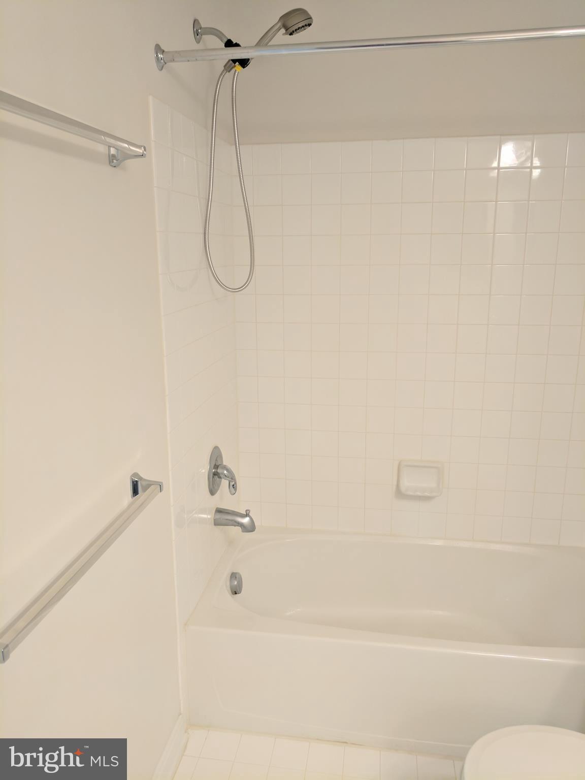 8901 SINGLELEAF CIR