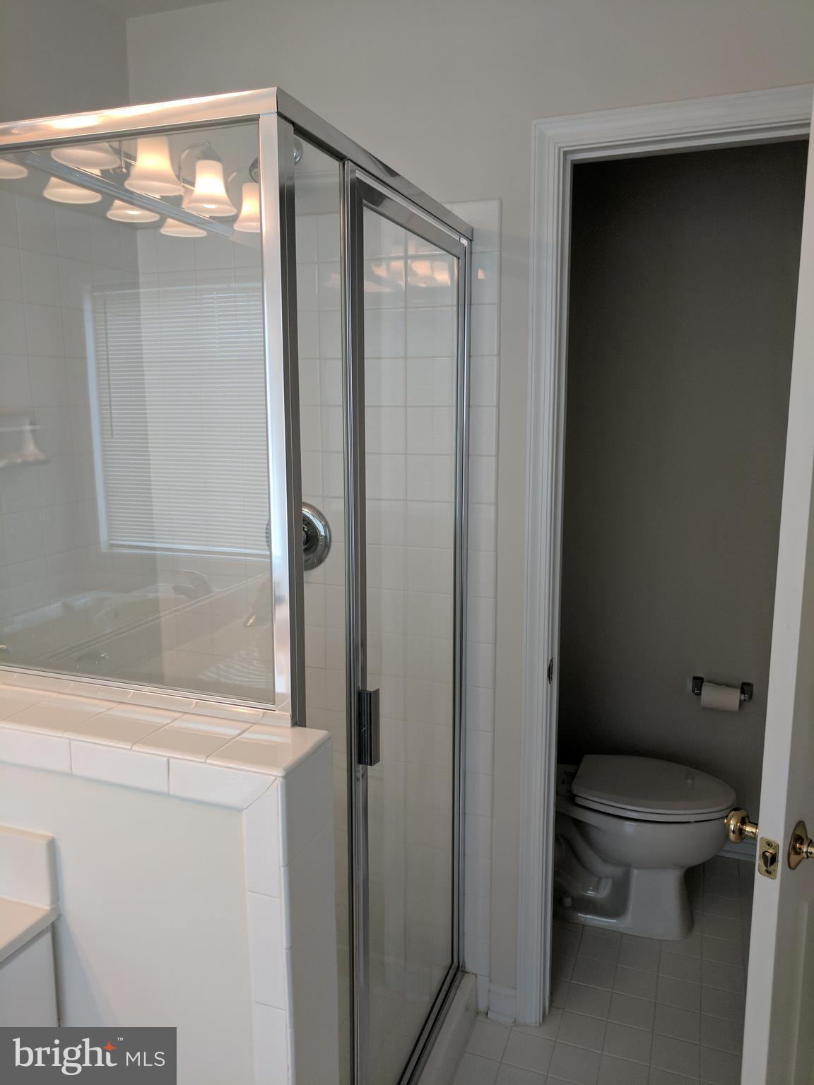 8901 SINGLELEAF CIR