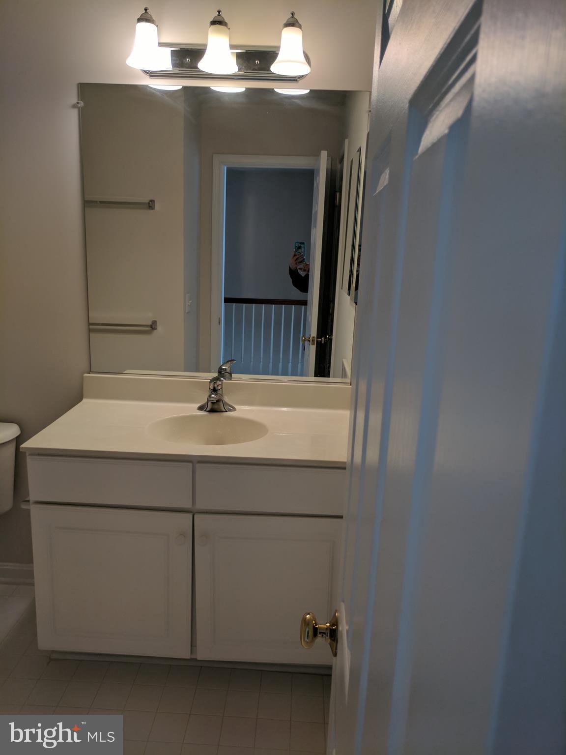 8901 SINGLELEAF CIR