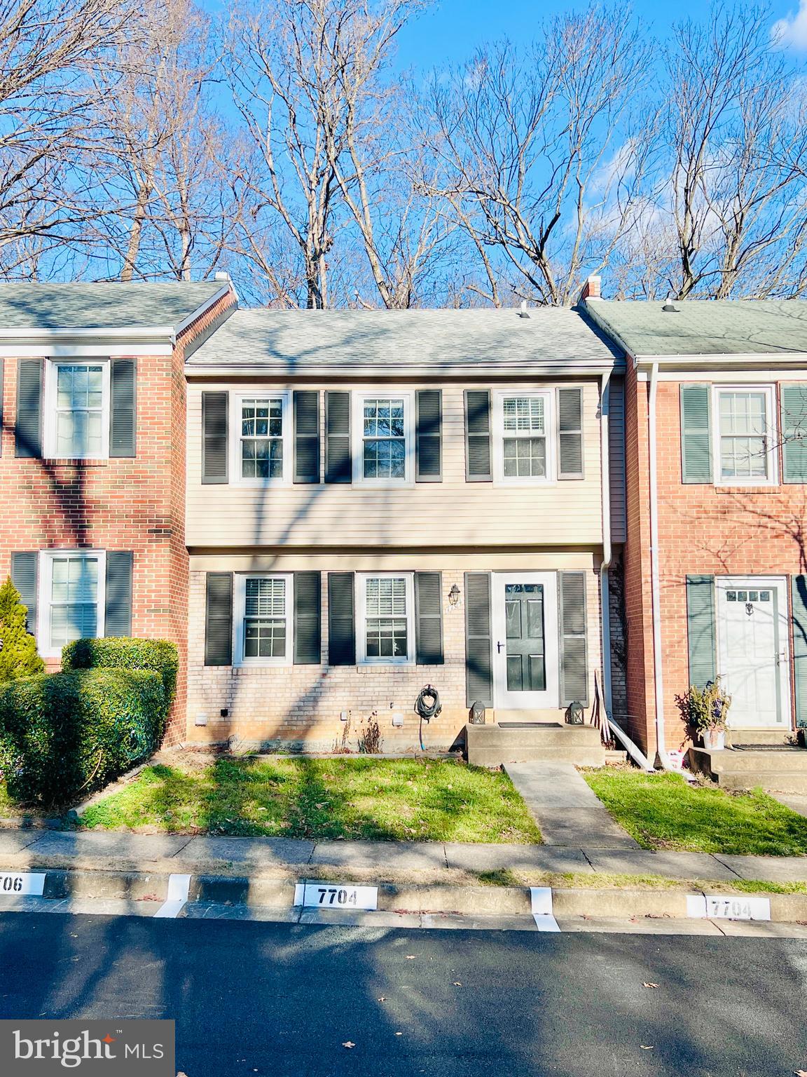 7704 LEMOYNE LN