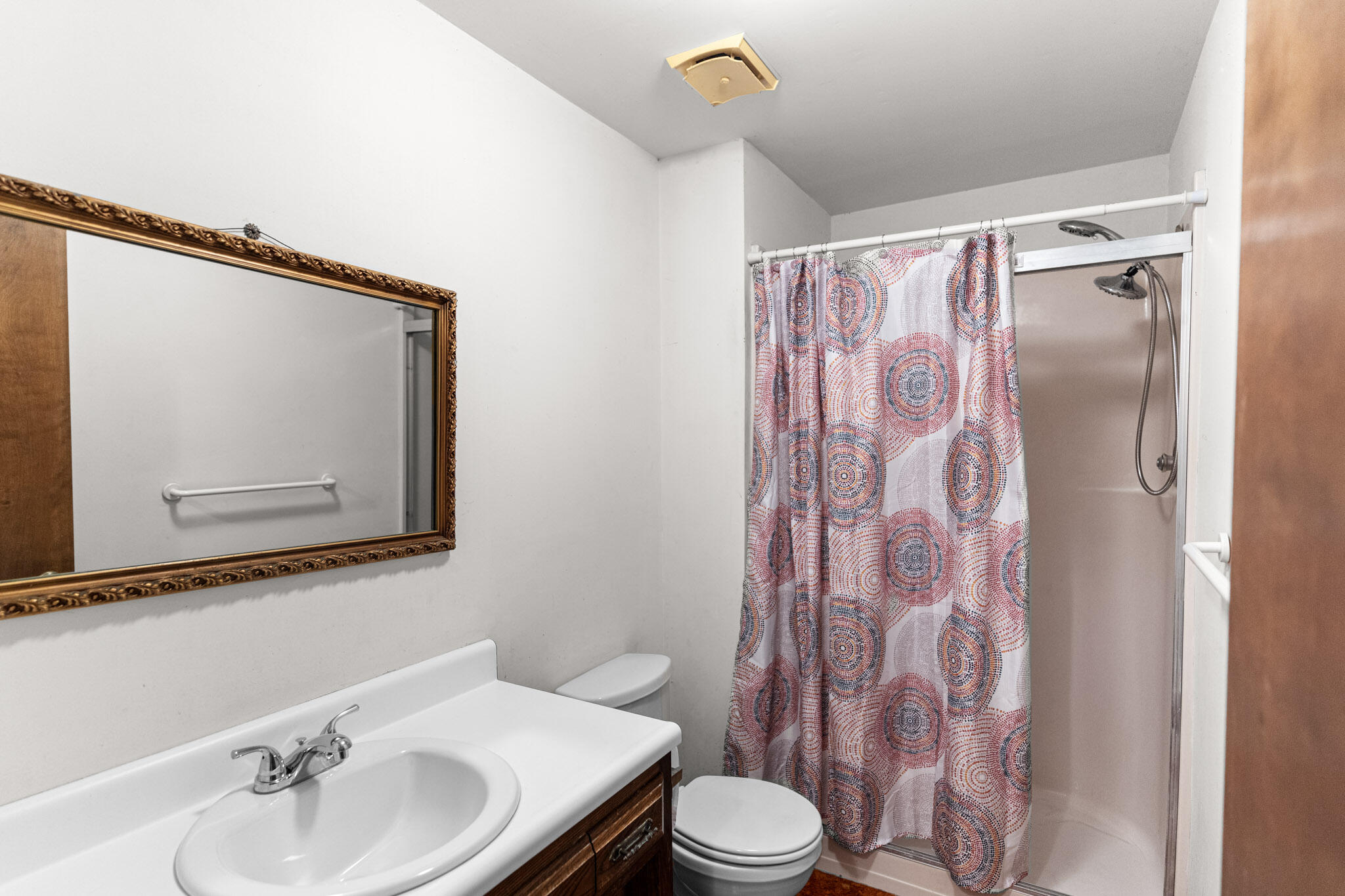 1409 E LEXINGTON CIR