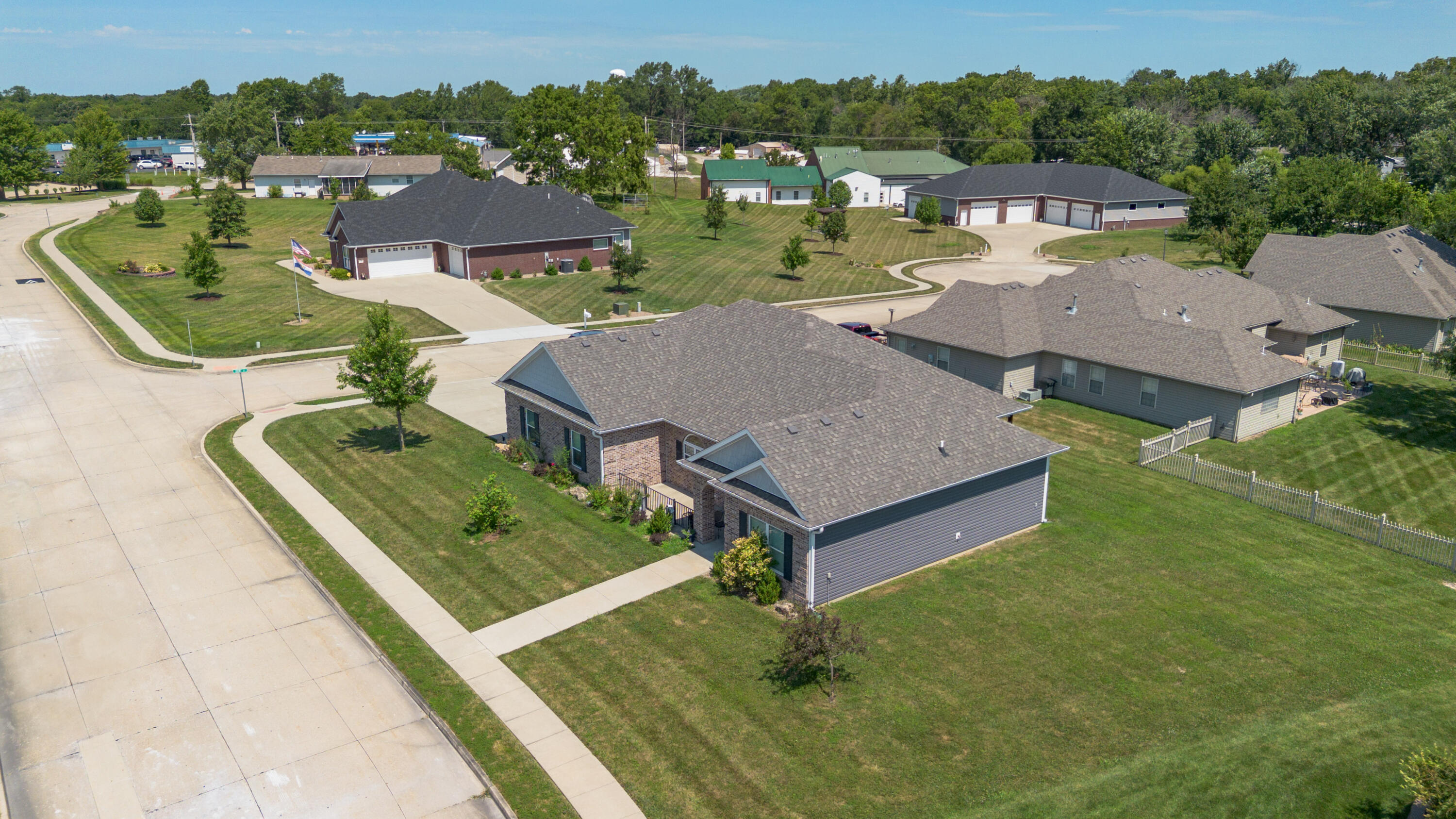 100 TRENT CT