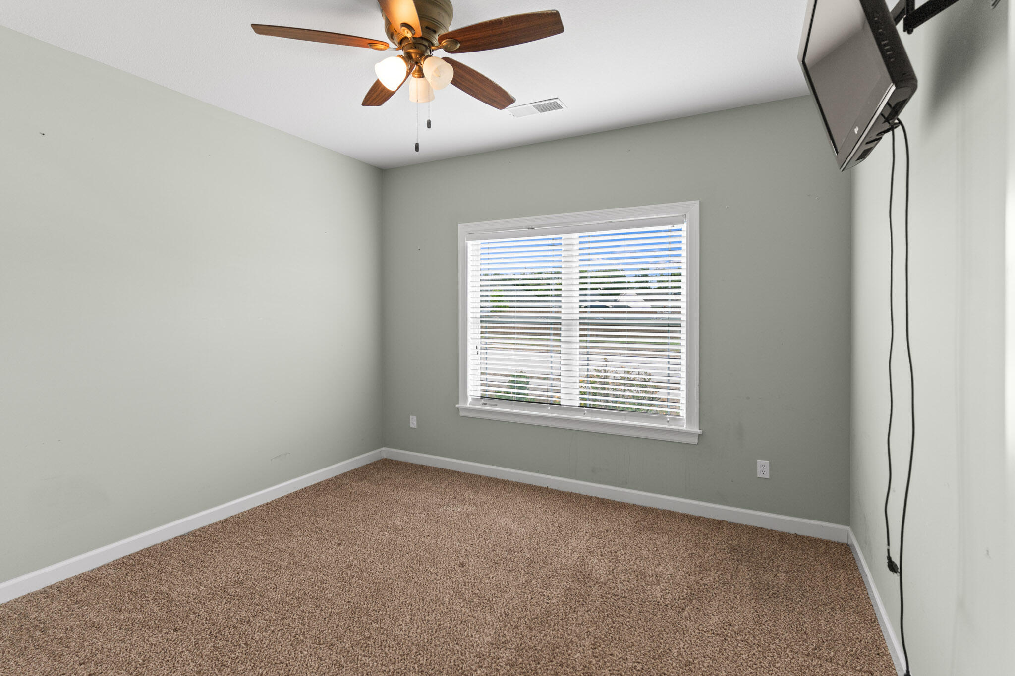 100 TRENT CT