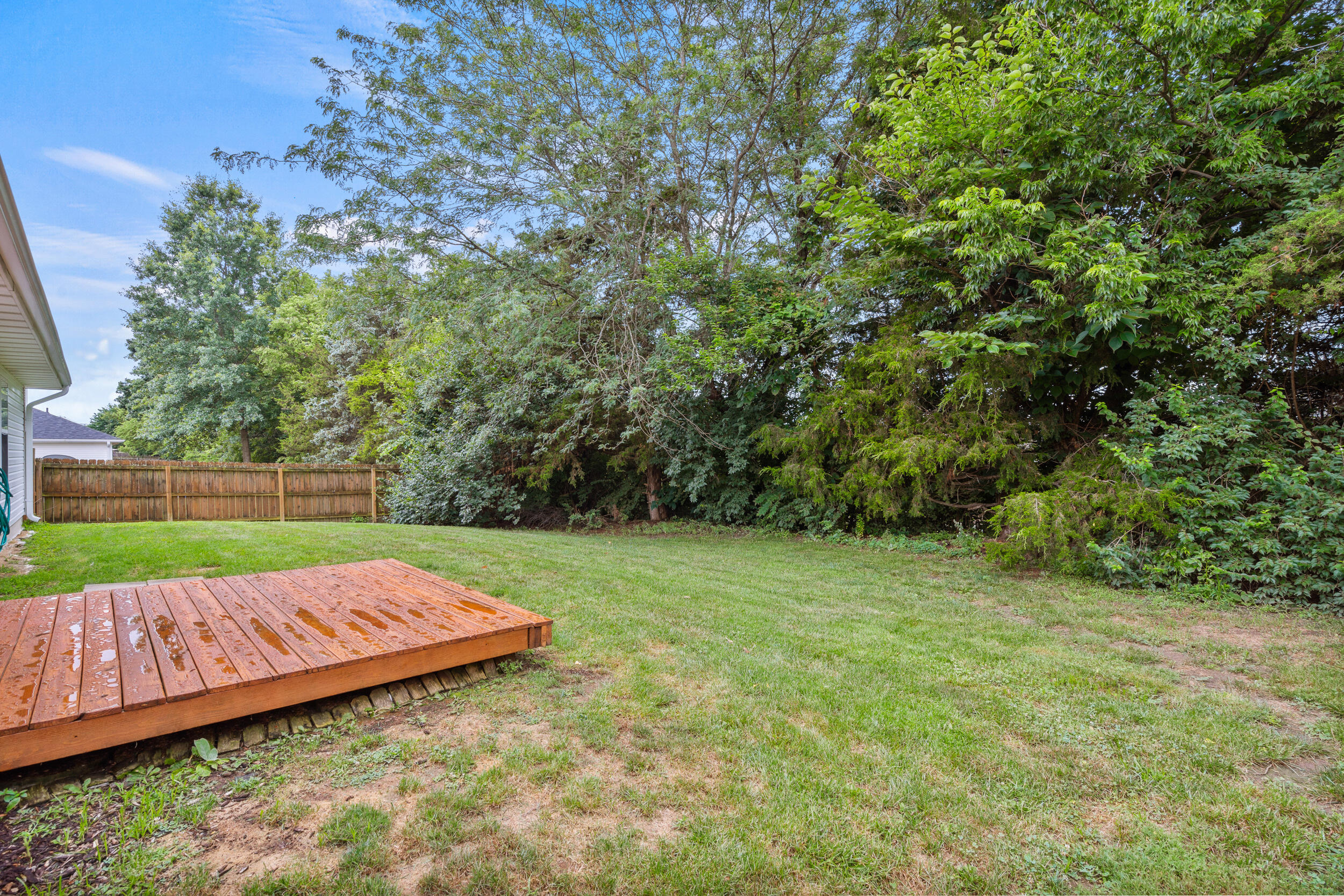 4101 MEADOW VIEW DR