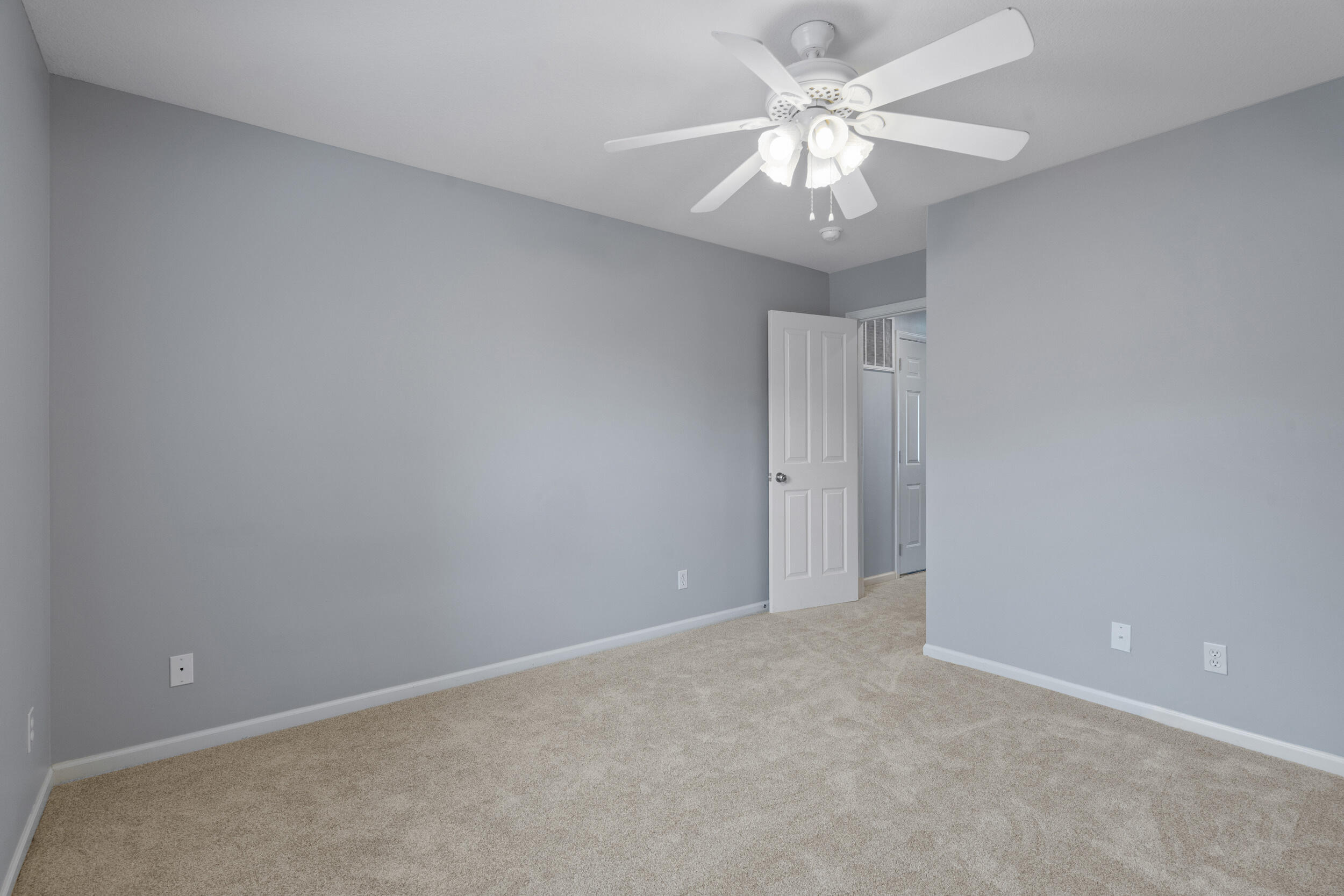 4101 MEADOW VIEW DR