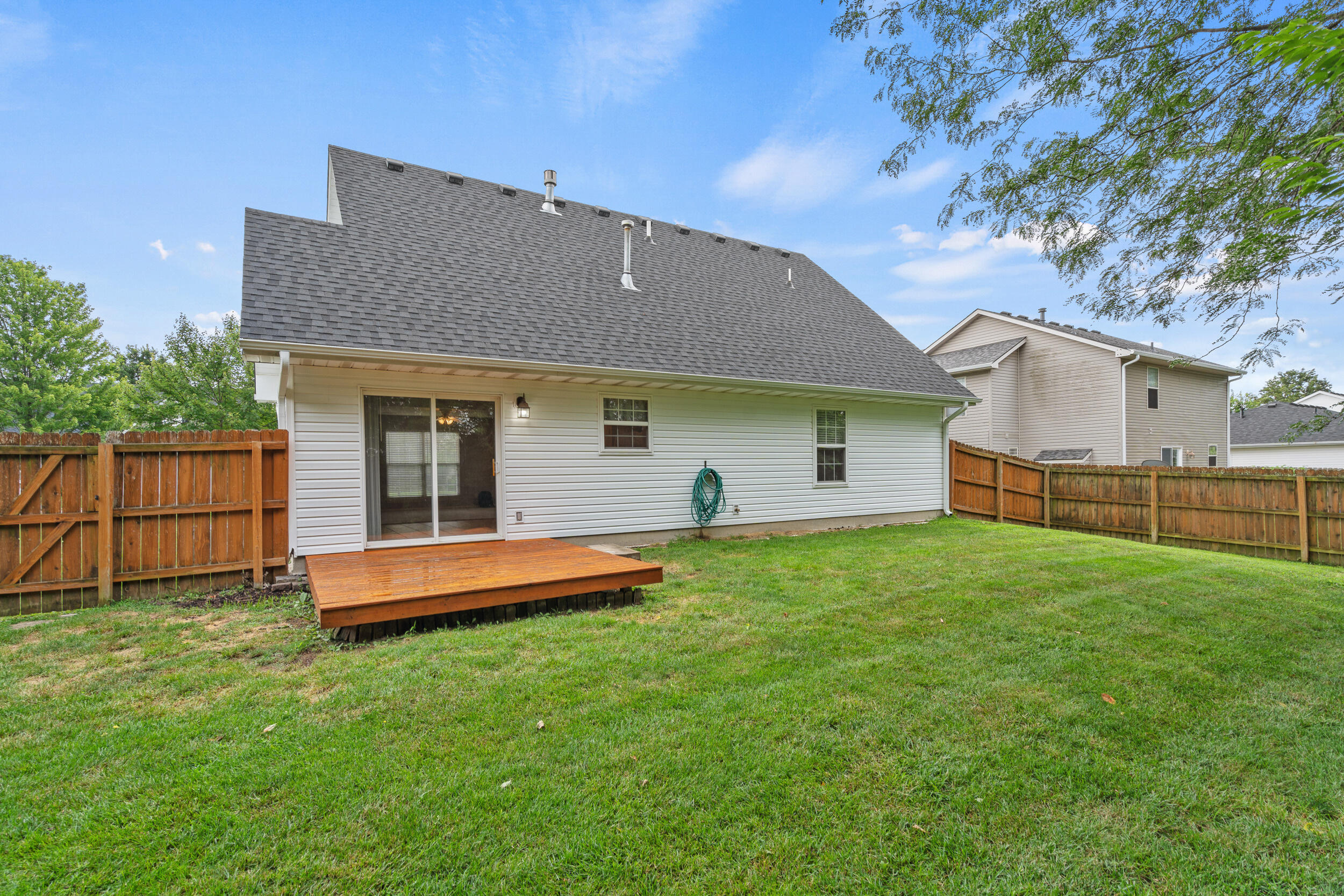 4101 MEADOW VIEW DR