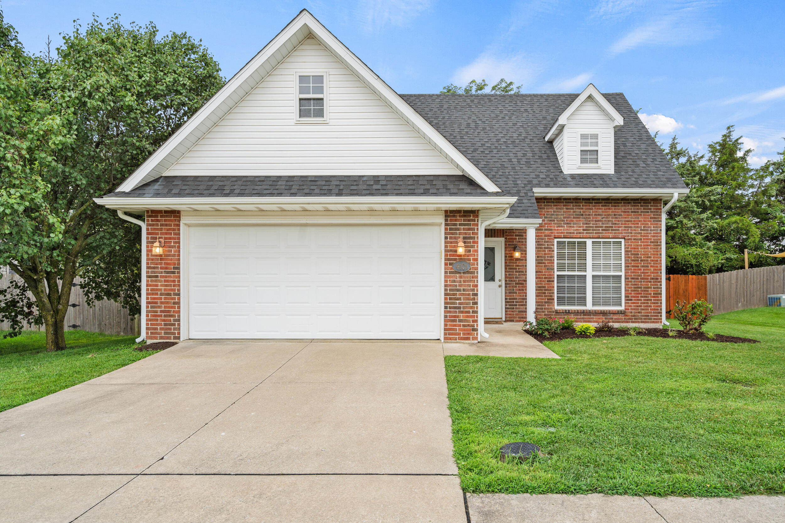 4101 MEADOW VIEW DR