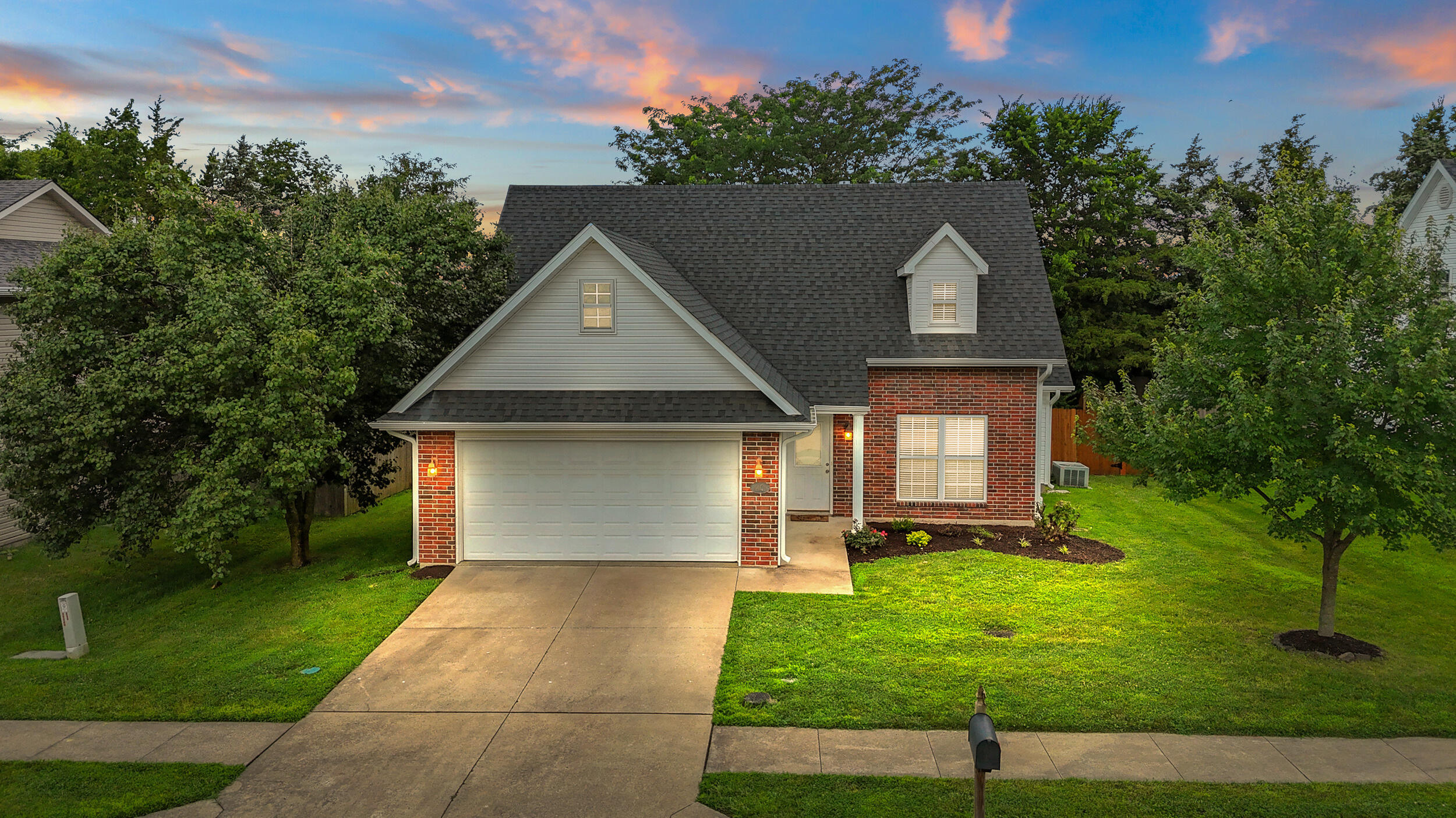 4101 MEADOW VIEW DR