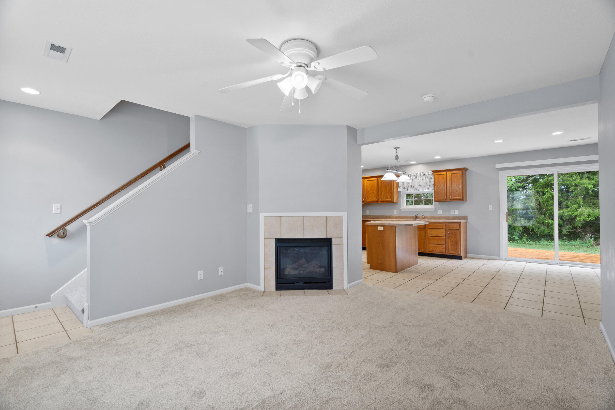 4101 MEADOW VIEW DR