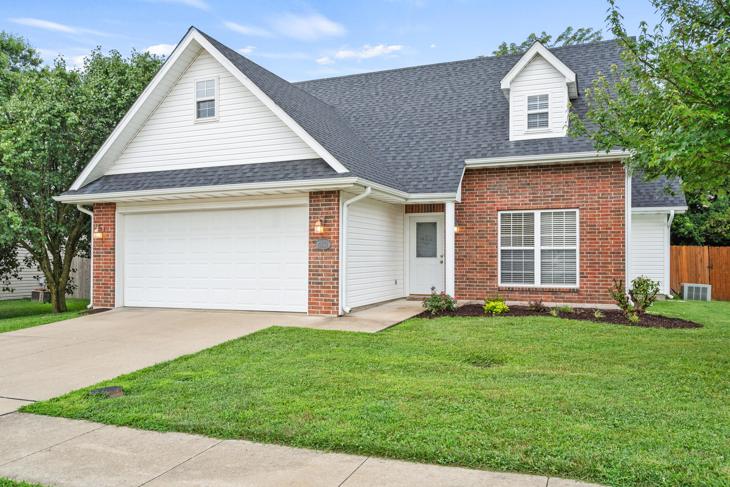 4101 MEADOW VIEW DR