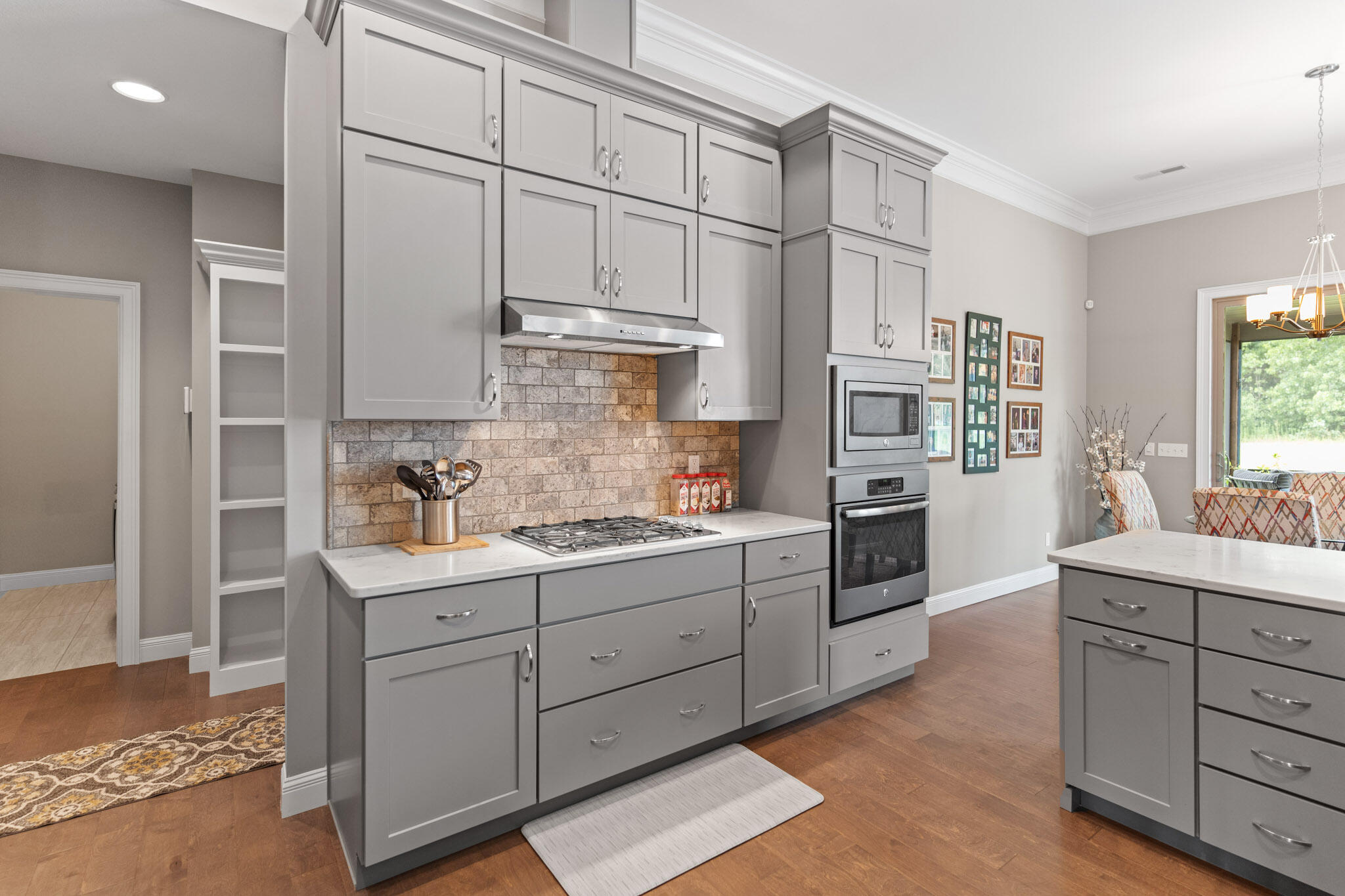 1203 SHALLOW RIDGE CIR