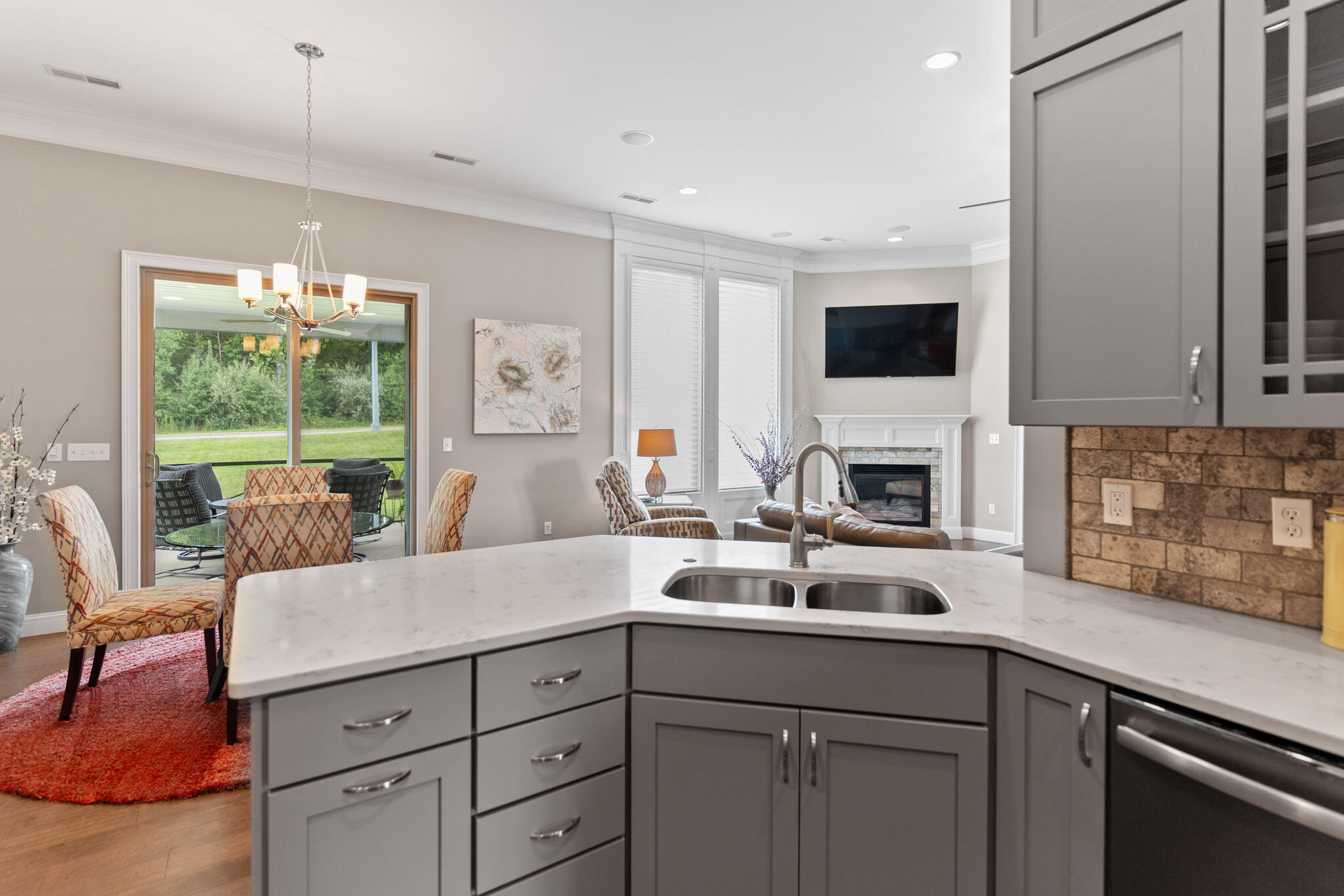 1203 SHALLOW RIDGE CIR