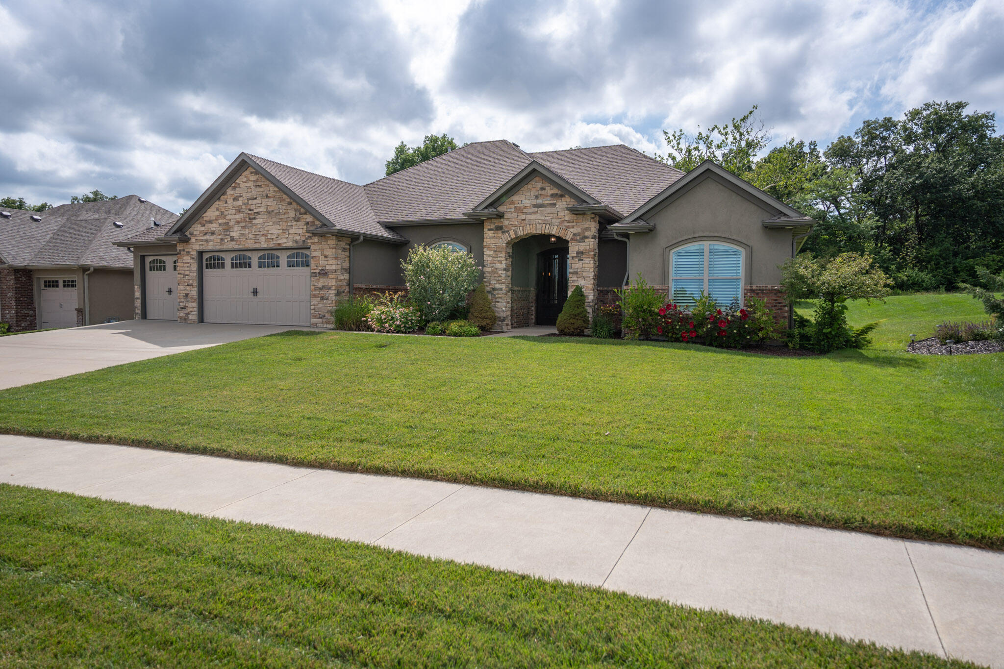 1203 SHALLOW RIDGE CIR