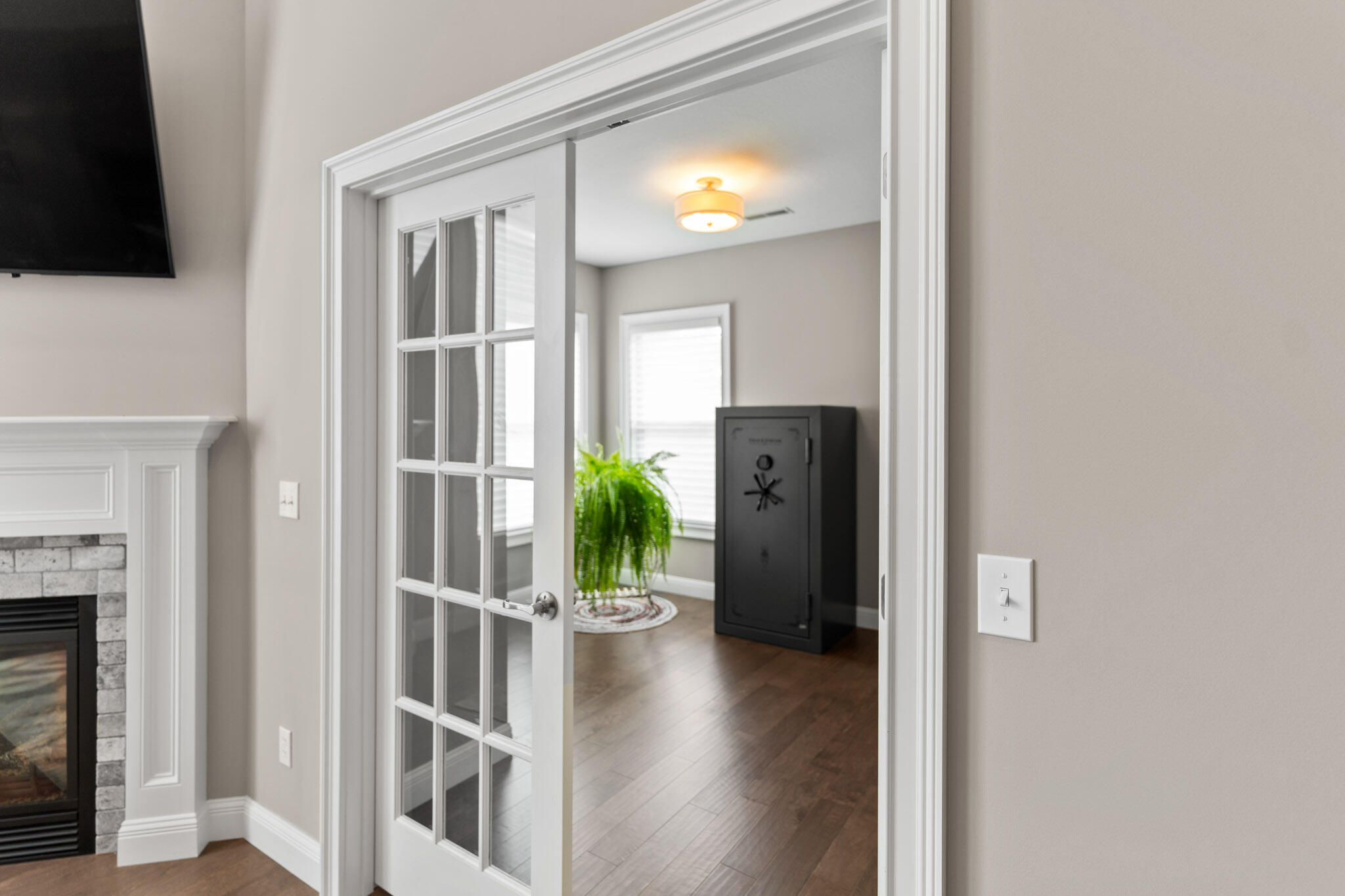 1203 SHALLOW RIDGE CIR