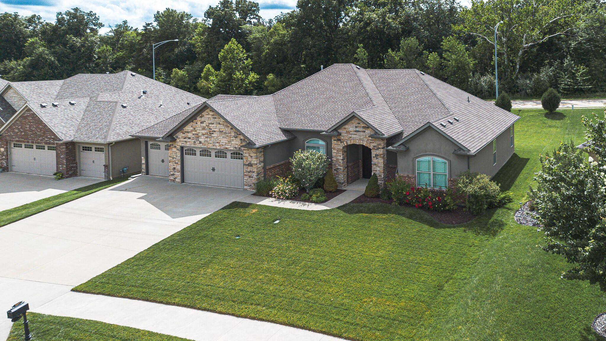 1203 SHALLOW RIDGE CIR