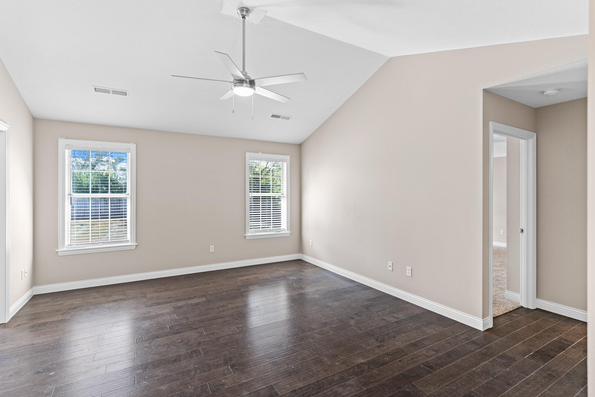 2600 E OAKLAND RIDGE DR