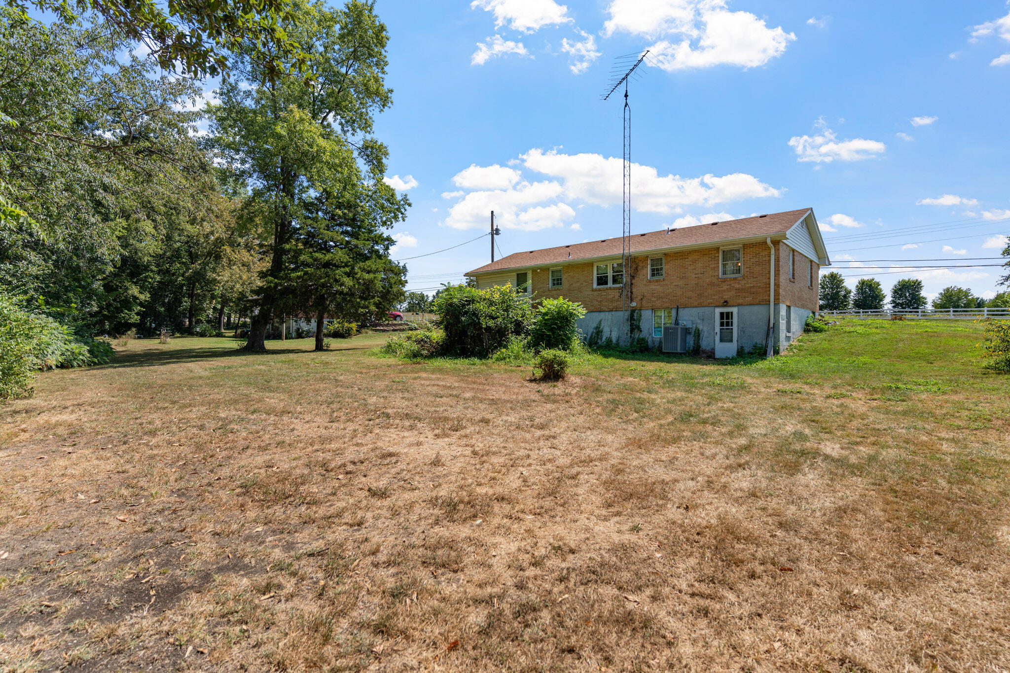 1071 W RTE K