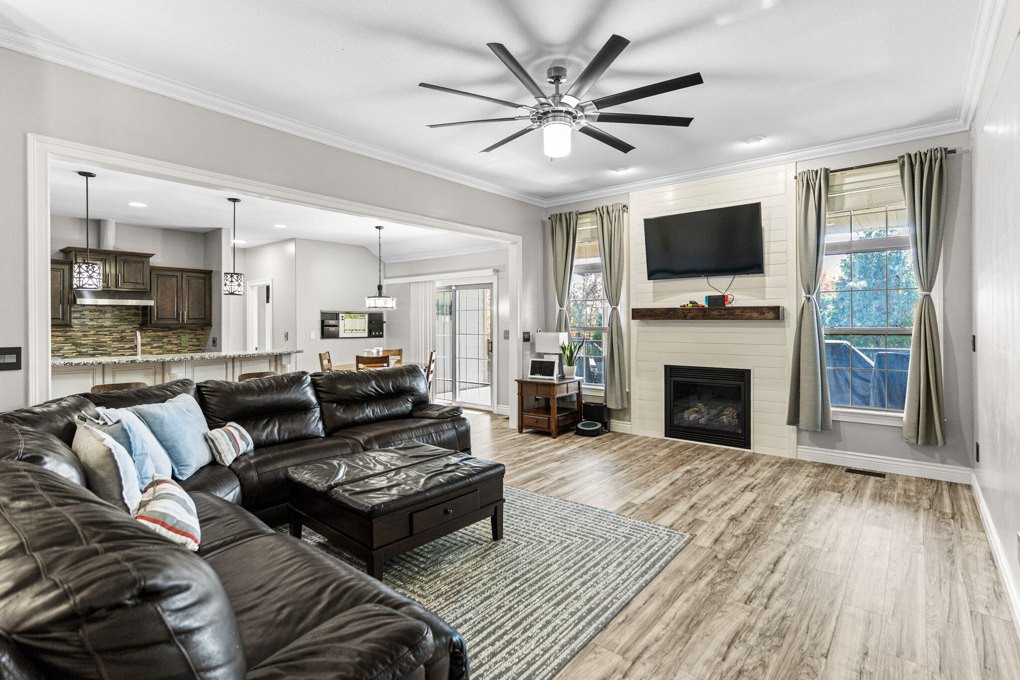 5302 STEEPLECHASE DR