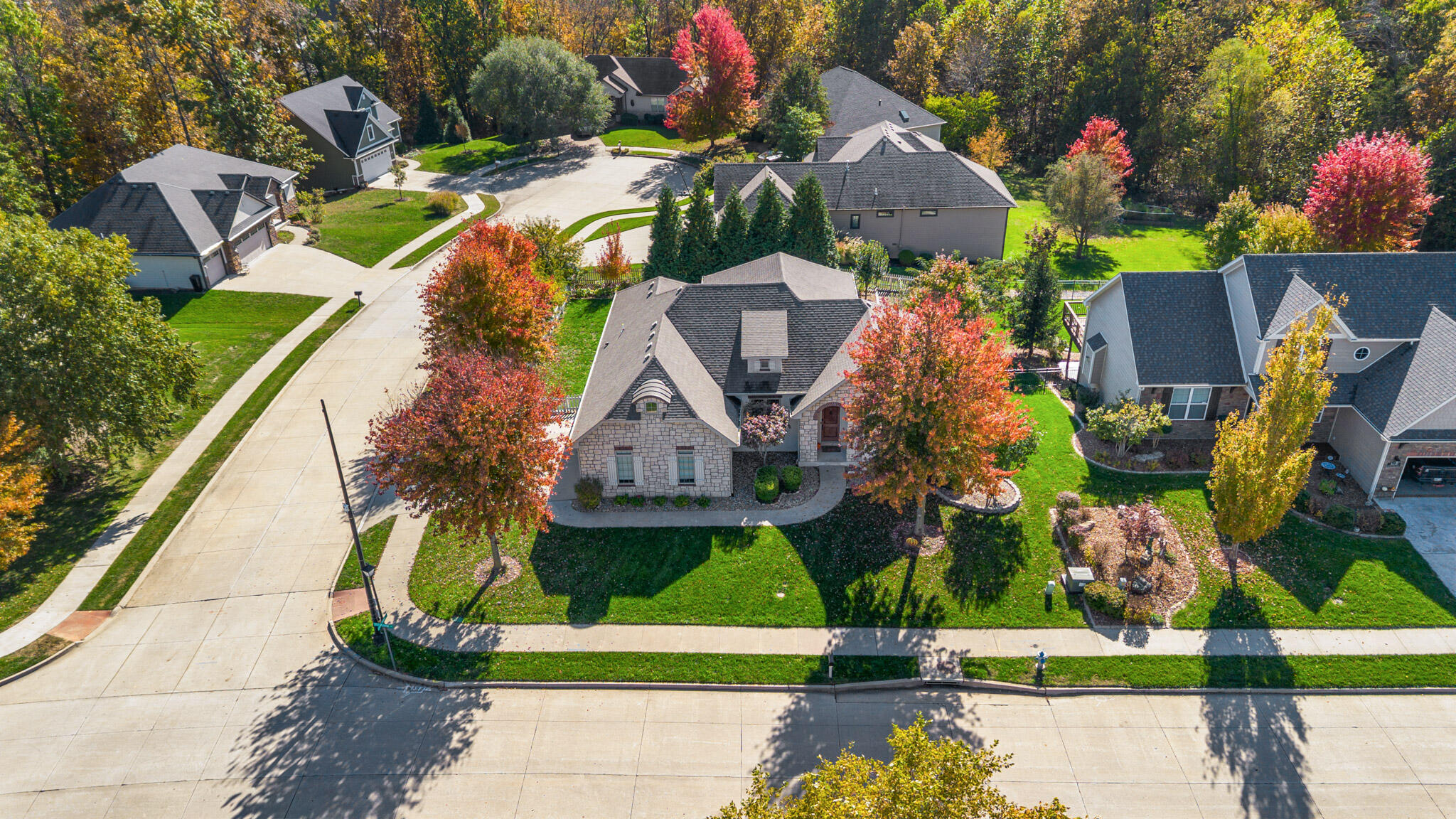 5302 STEEPLECHASE DR