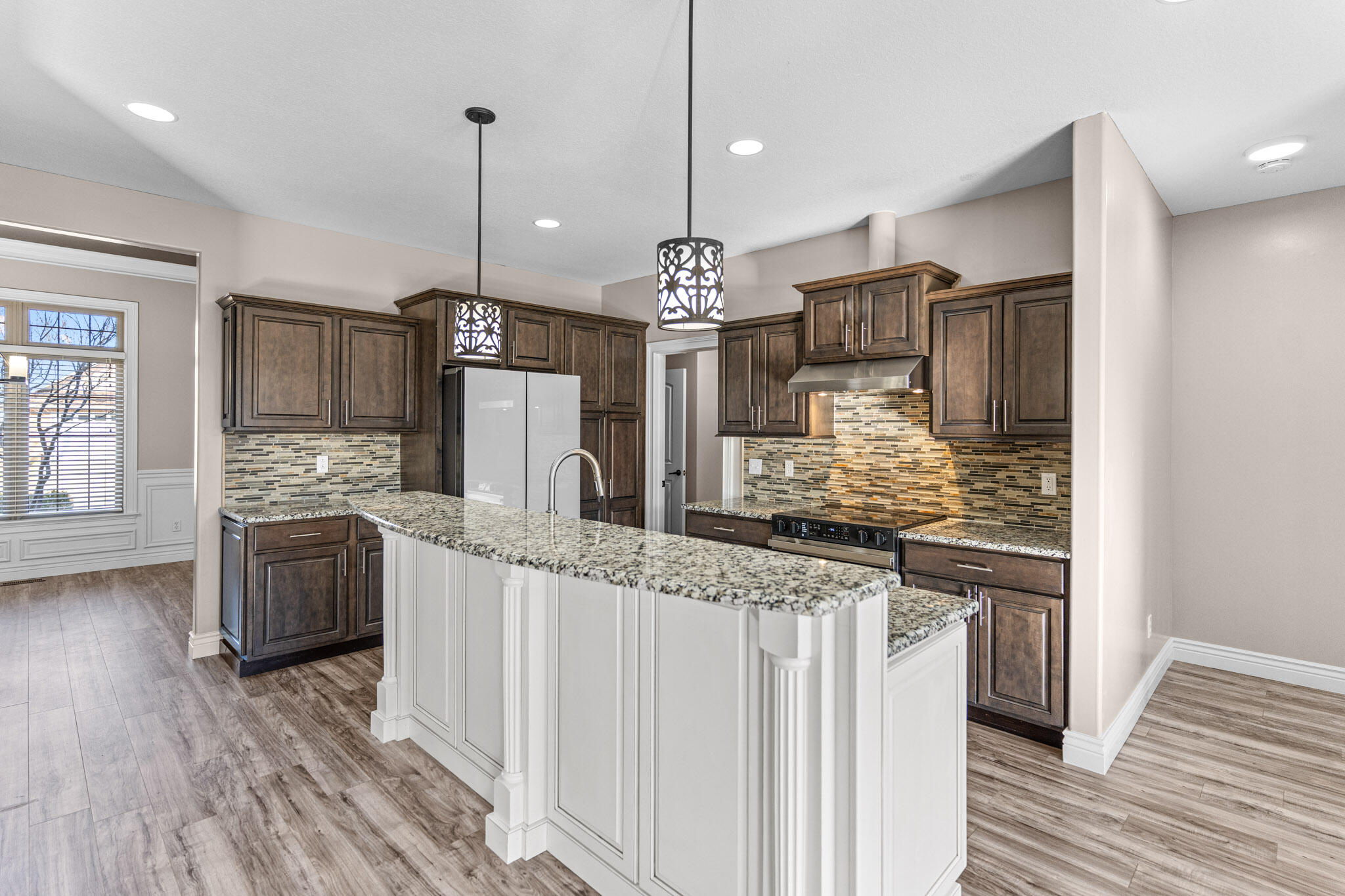 5302 STEEPLECHASE DR