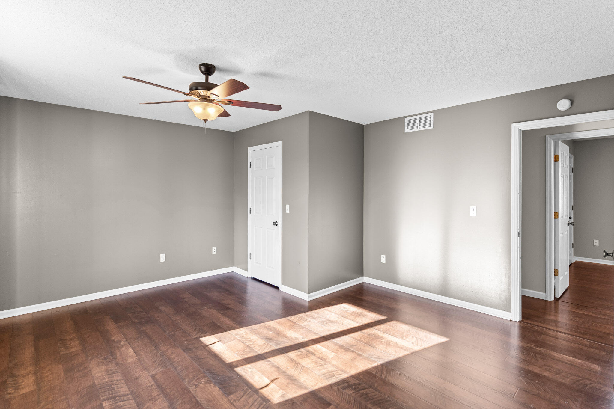 4480 W BAINBRIDGE DR