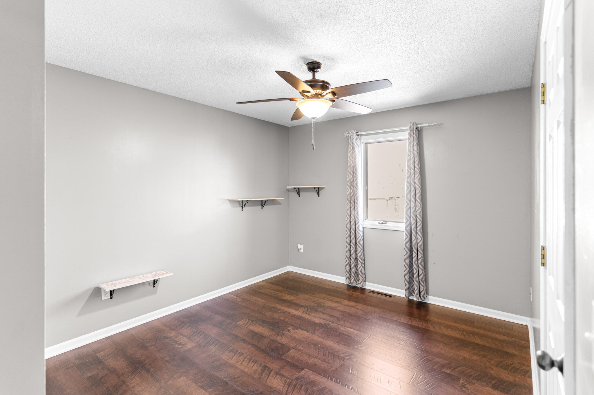 4480 W BAINBRIDGE DR