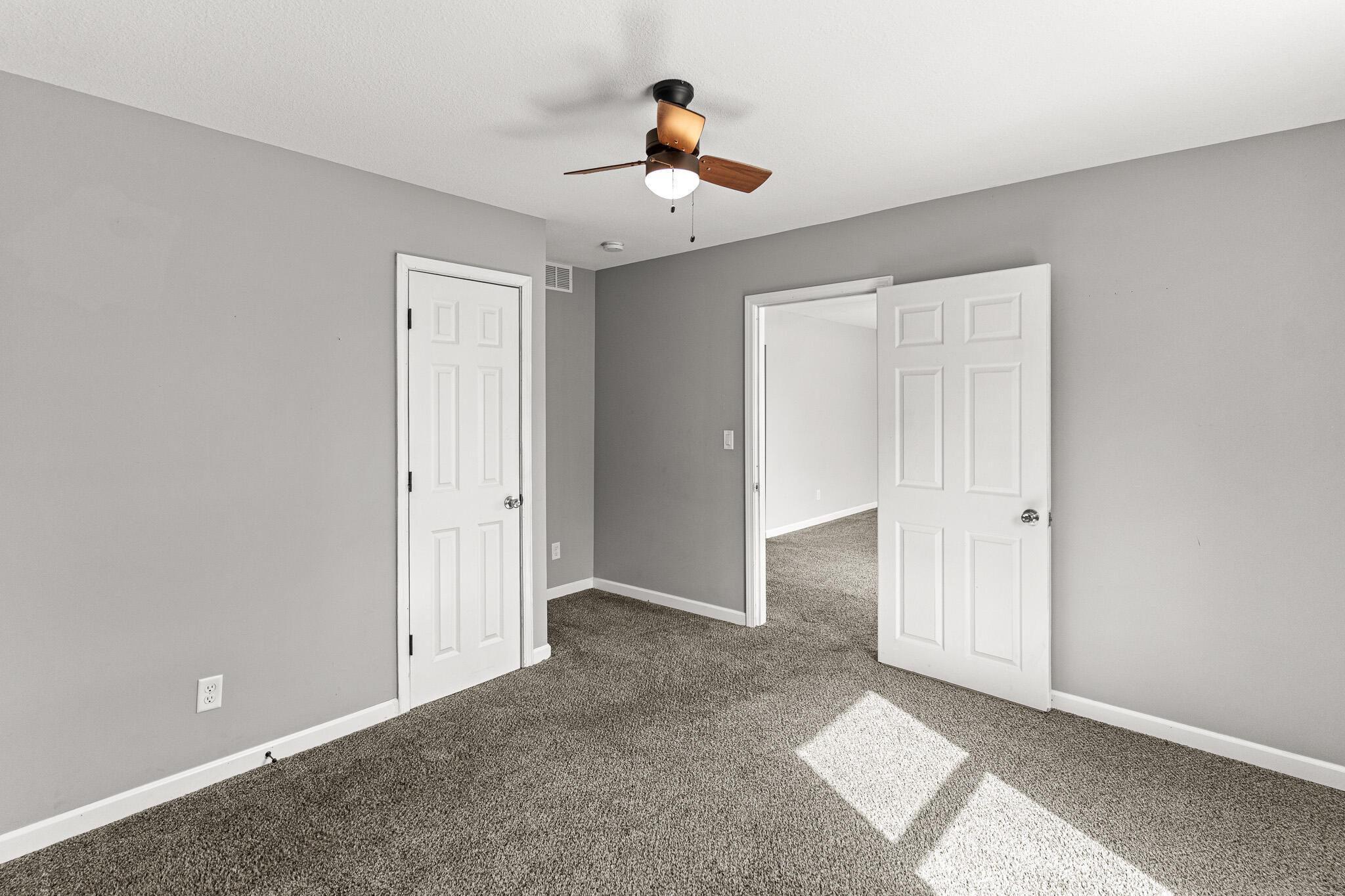 9651 E LAKE SAN-LYNN RD