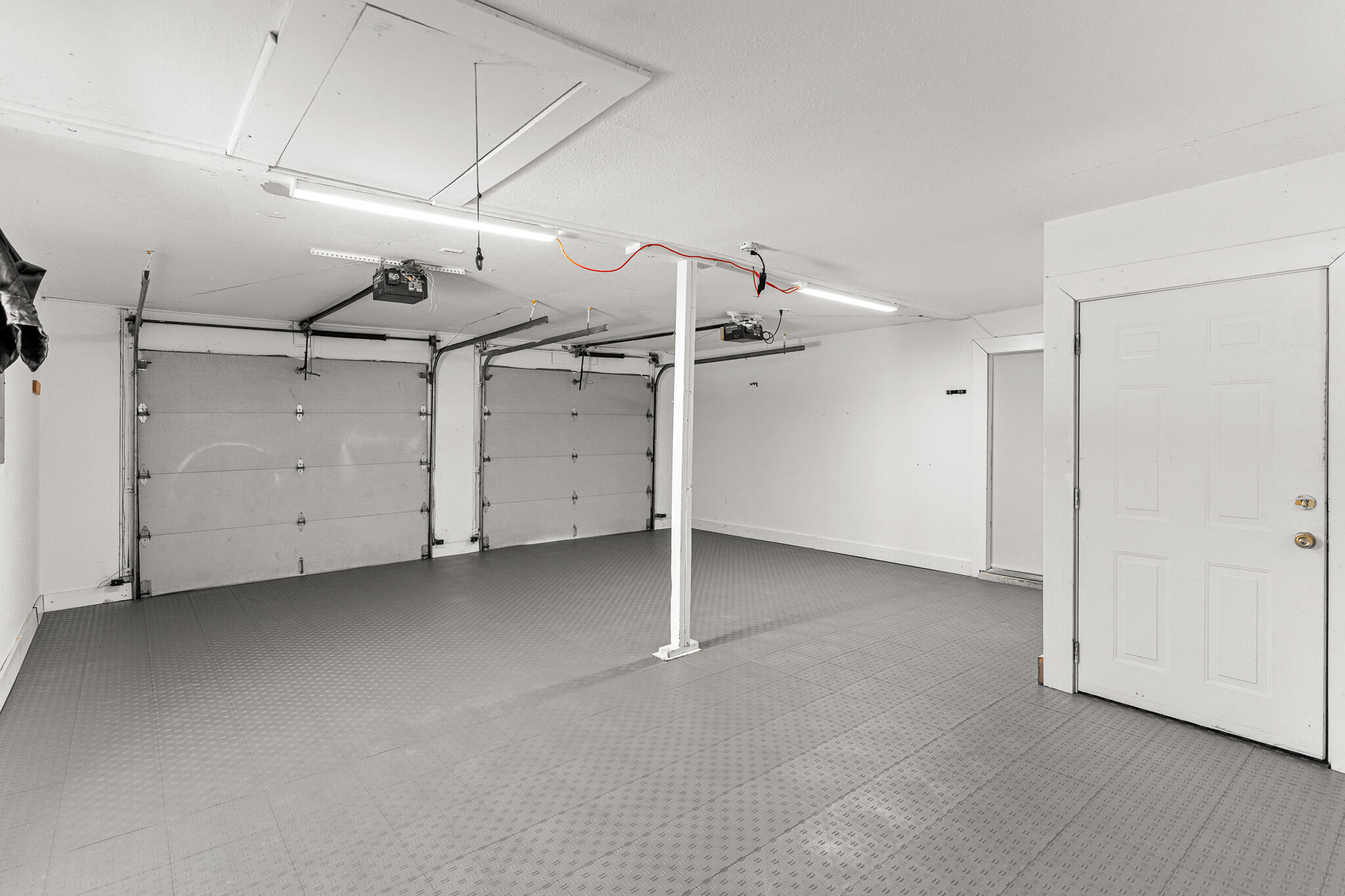 9651 E LAKE SAN-LYNN RD