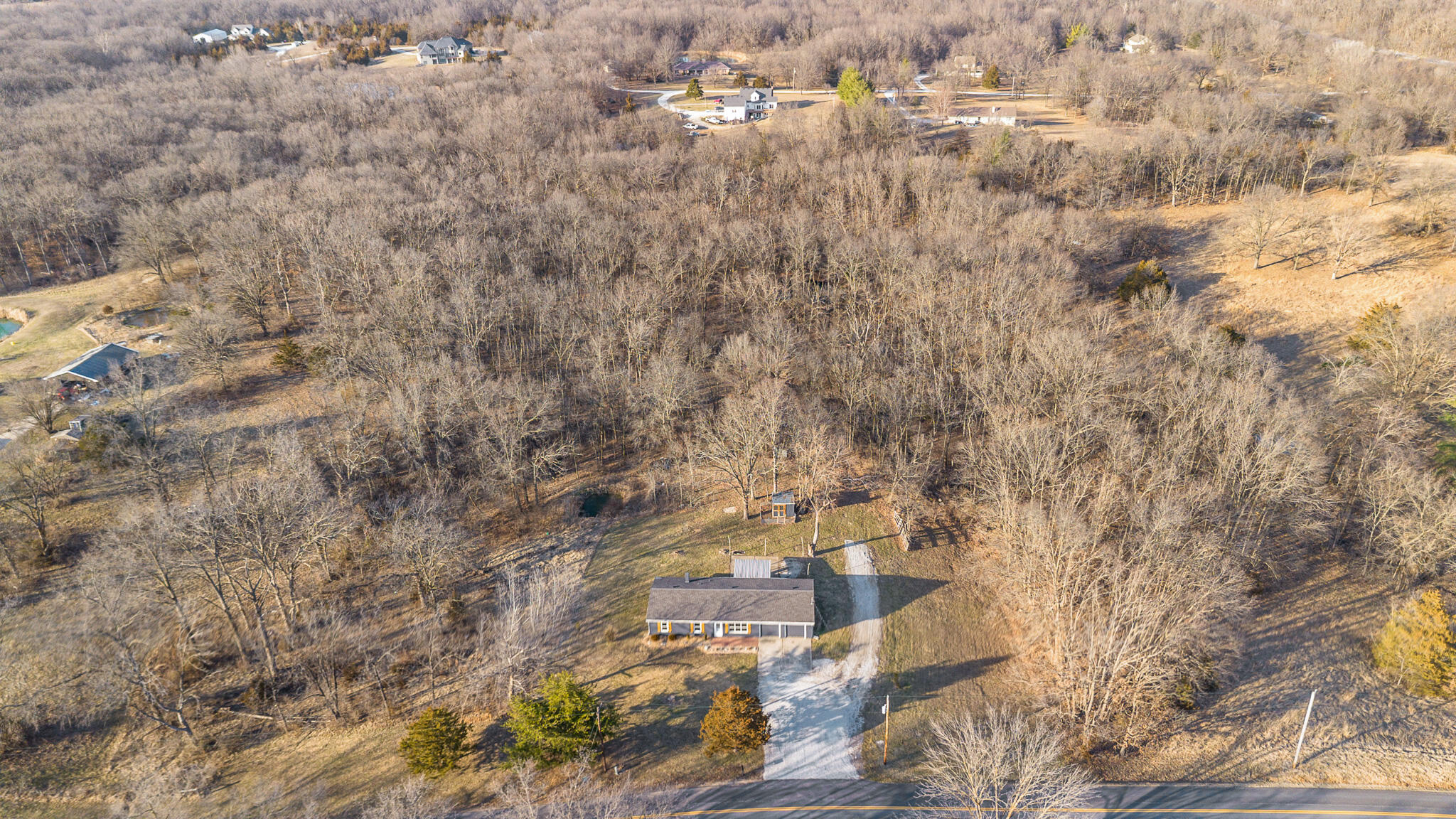 9651 E LAKE SAN-LYNN RD