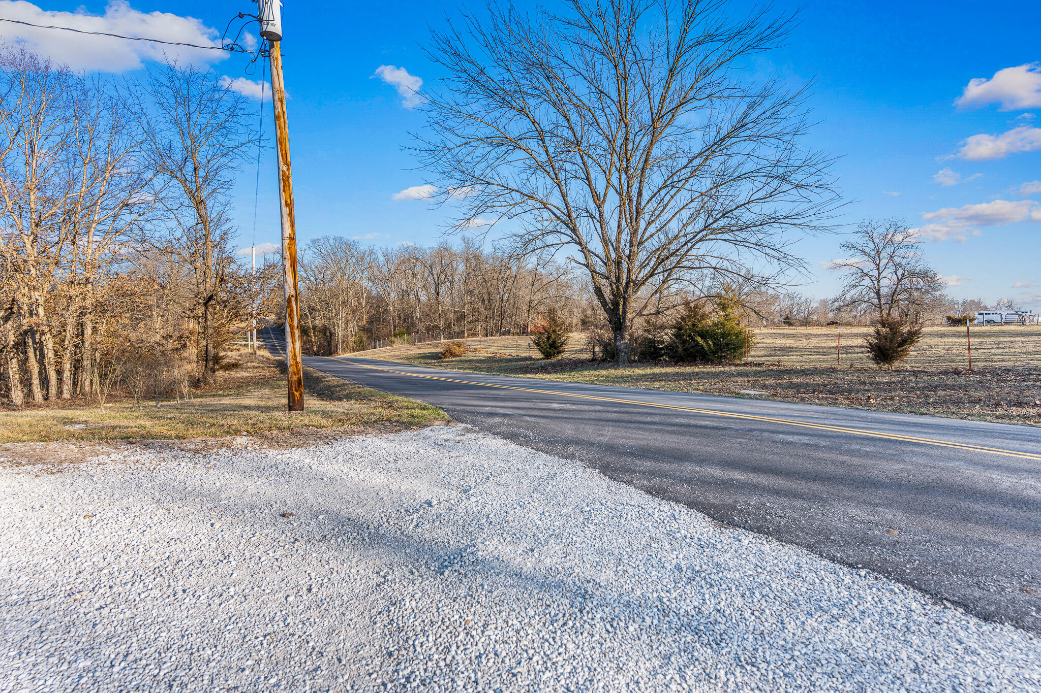 9651 E LAKE SAN-LYNN RD