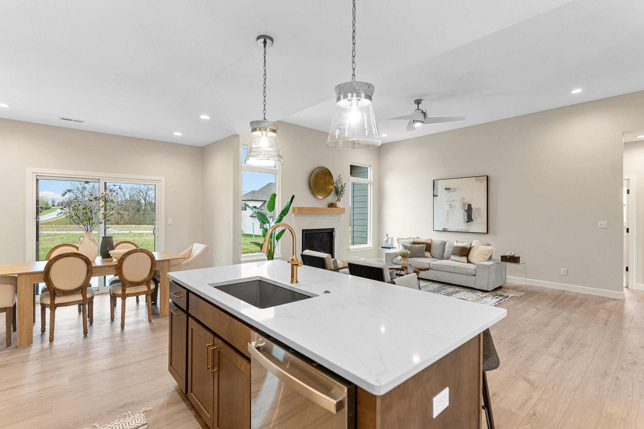 2908 GENESIS DR
